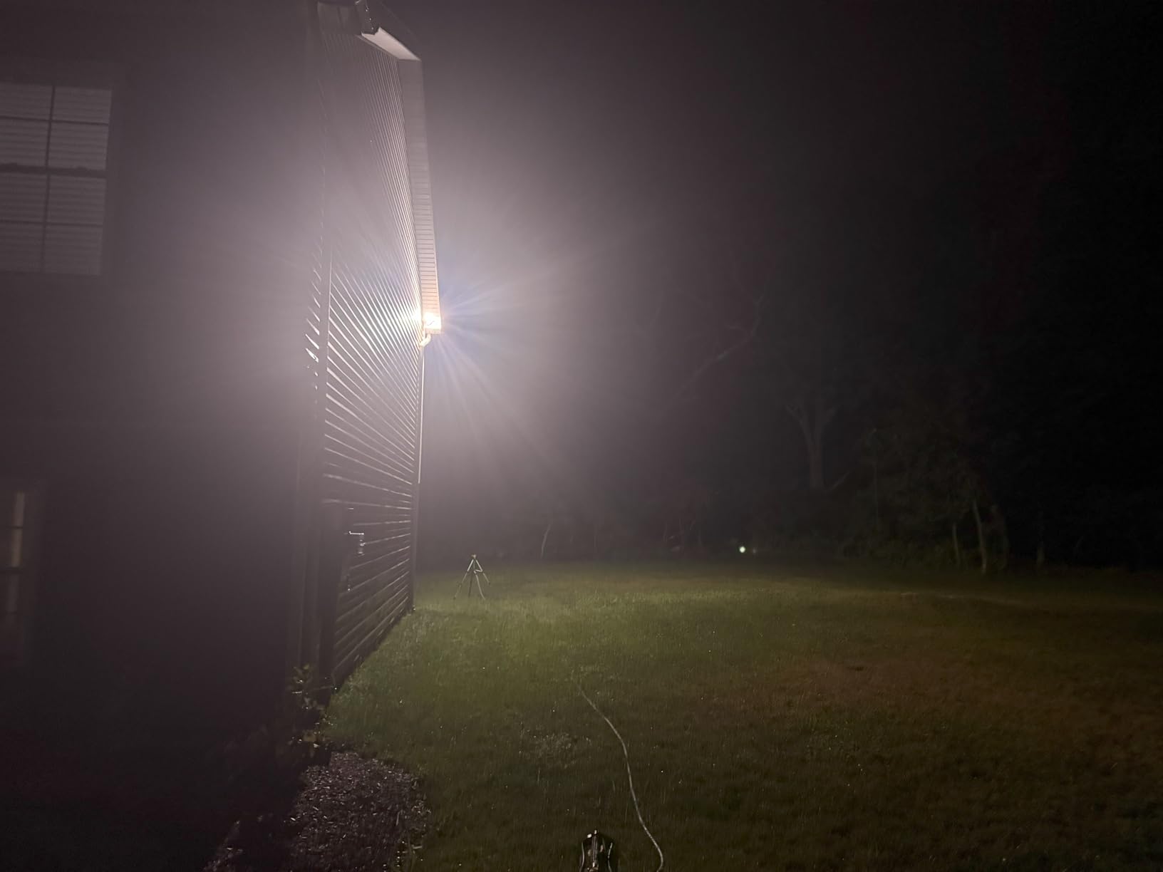 WYZE Floodlight Camera v2, Security Camera Outdoor, 2K HD with Color Night Vision, 2800-Lumen LEDs, 160 Wide View, 105dB Siren, Works with Alexa & Google Assistant, Wired, Free Expert Support customer photo 2