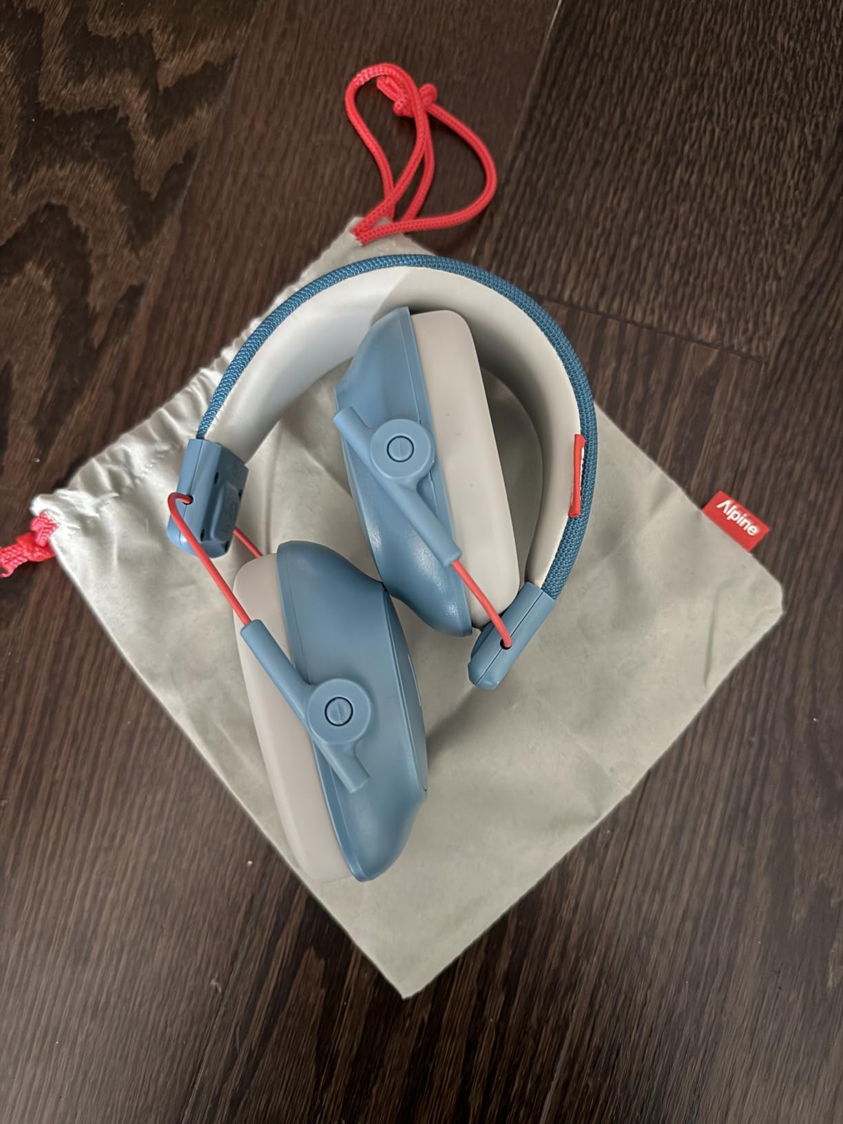 Alpine Muffy Kids - Hearing Protection - CE & ANSI Certified - Adjustable for Ages 3-16 years - Noise Cancelling Headphones - 25dB Sound Reduction Ideal for Protection and Concentration Aid customer photo 1