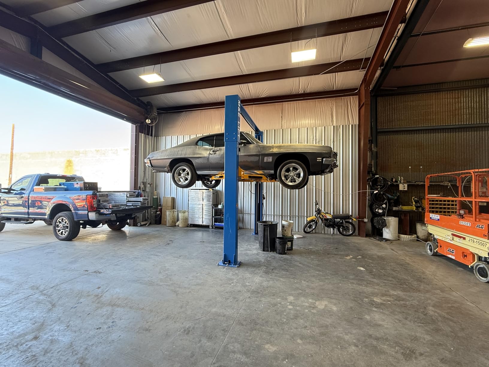 KATOOL 11000lbs 2 Post Car Lift Auto Lift 2 Post Lift Car Lifts for Home Garage customer photo 1