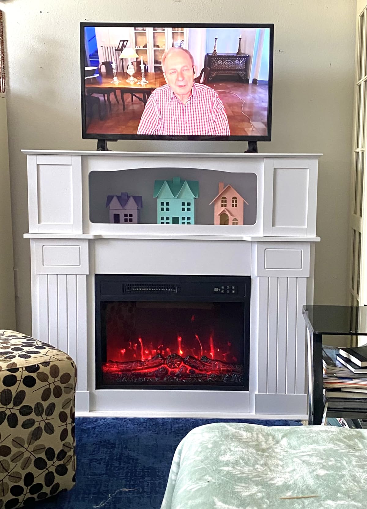 BOSSIN 43 Electric Fireplace with Mantel, Freestanding Electric Fireplace Heater TV Stand with 23 Insert, Fire Place Insert Adjustable Flames and LED Light Strip, Remote Control, White customer photo 2