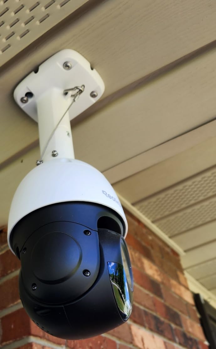 REOLINK 4K UHD PoE PTZ Camera for Outdoor Security, 360° Pan & 90° Tilt for Auto Tracking, 5X Optical Zoom and 3D Zoom, AI Detection, Color Night Vision, 24/7 Recording, 2 Way Talk, RLC-823S1 customer photo 2