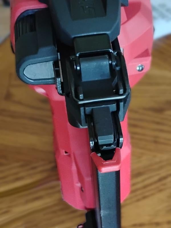 SKIL PWR CORE 20 Brushless 20V 18Ga Brad Nailer Kit including 2.0Ah USB-C Battery and Charger-NA1800B-10 customer photo 1