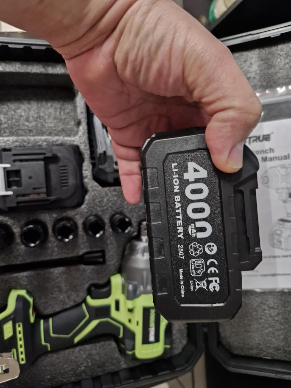 Robustrue 1600N.m (1180ft-lbs) Cordless Impact Wrench, 1/2 High Torque Brushless Impact Gun, 2400RPM Power, 2 x 4.0Ah Batteries, Fast Charger, Impact Wrench for Heavy Duty Truck RV Mower customer photo 2