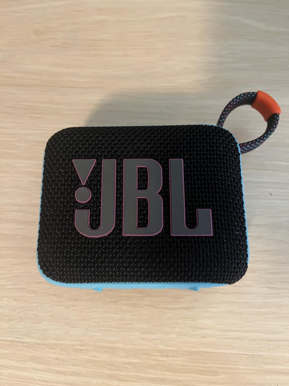 JBL Go 4 - Ultra-Portable, Waterproof and Dustproof Bluetooth Speaker, Big JBL Pro Sound with Punchy bass, 7-Hour Built-in Battery, Made in Part with Recycled Materials (Purple) customer photo 2