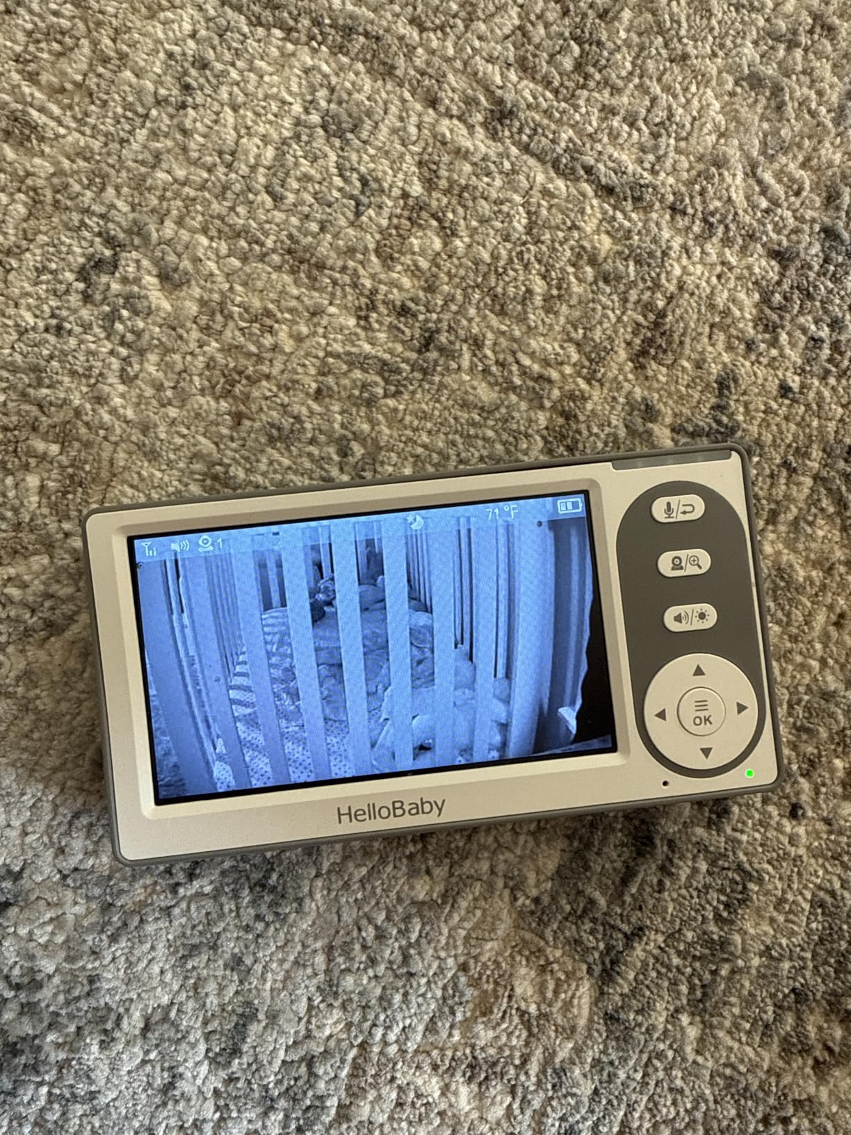 HelloBaby 4.3'' Video Baby Monitor with 30 Hours Battery, Remote Pan-Tilt-Zoom Baby Monitor No WiFi, Baby Monitor with Camera and Audio, Night Vision, ECO Mode, Two-way Talk, 8 Lullabies, 1000ft Range customer photo 1
