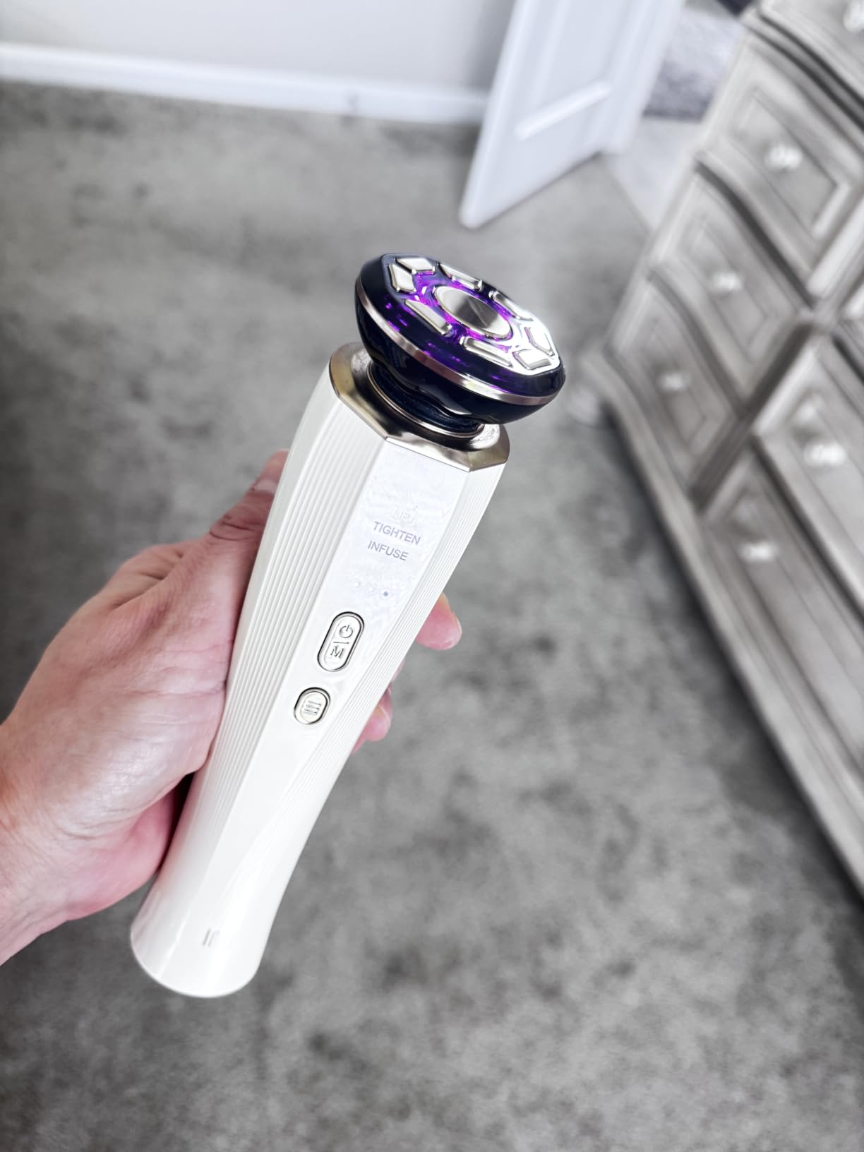 INIA 3-in-1 Red Light Therapy for Face and Neck Beauty Device for Puffiness & Skin Firming Skincare Tool (White) customer photo 1