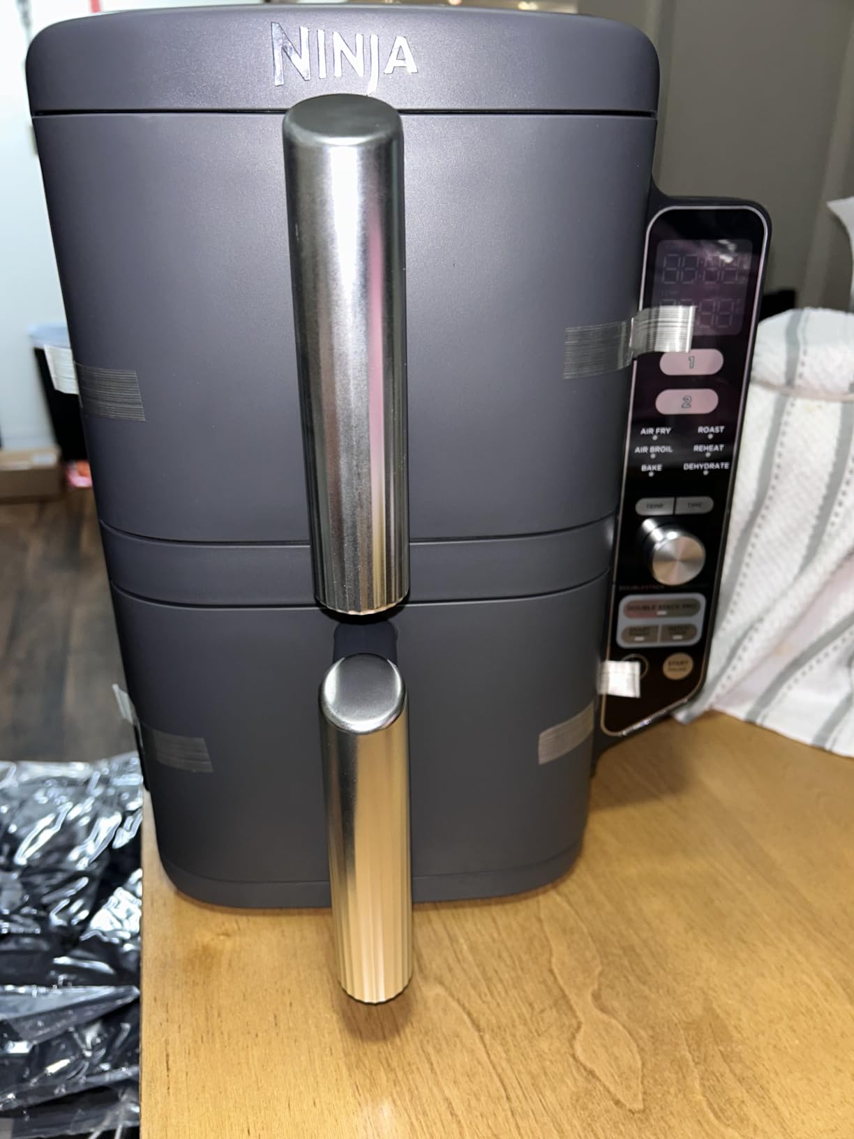 Ninja Air Fryer, 10QT DoubleStack XL 2-Basket, Compact Design, Cooks 5lb Whole Chicken, Feeds Up to 8 People, 6-in-1 Air Fryer, Roast, Bake & More, Easy to Clean, Dishwasher Safe Parts, Grey, SL401 customer photo 1