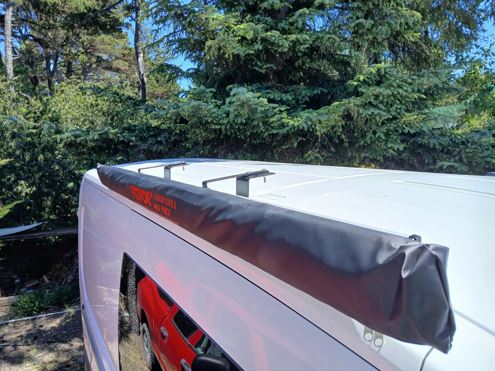 VEVOR Vehicle Awning 6.6'x8.2' Roof Rack Pull-Out Sun Shade UV50+ PU3000mm, Retractable Weatherproof 4x4 Side Awning for SUV customer photo 1