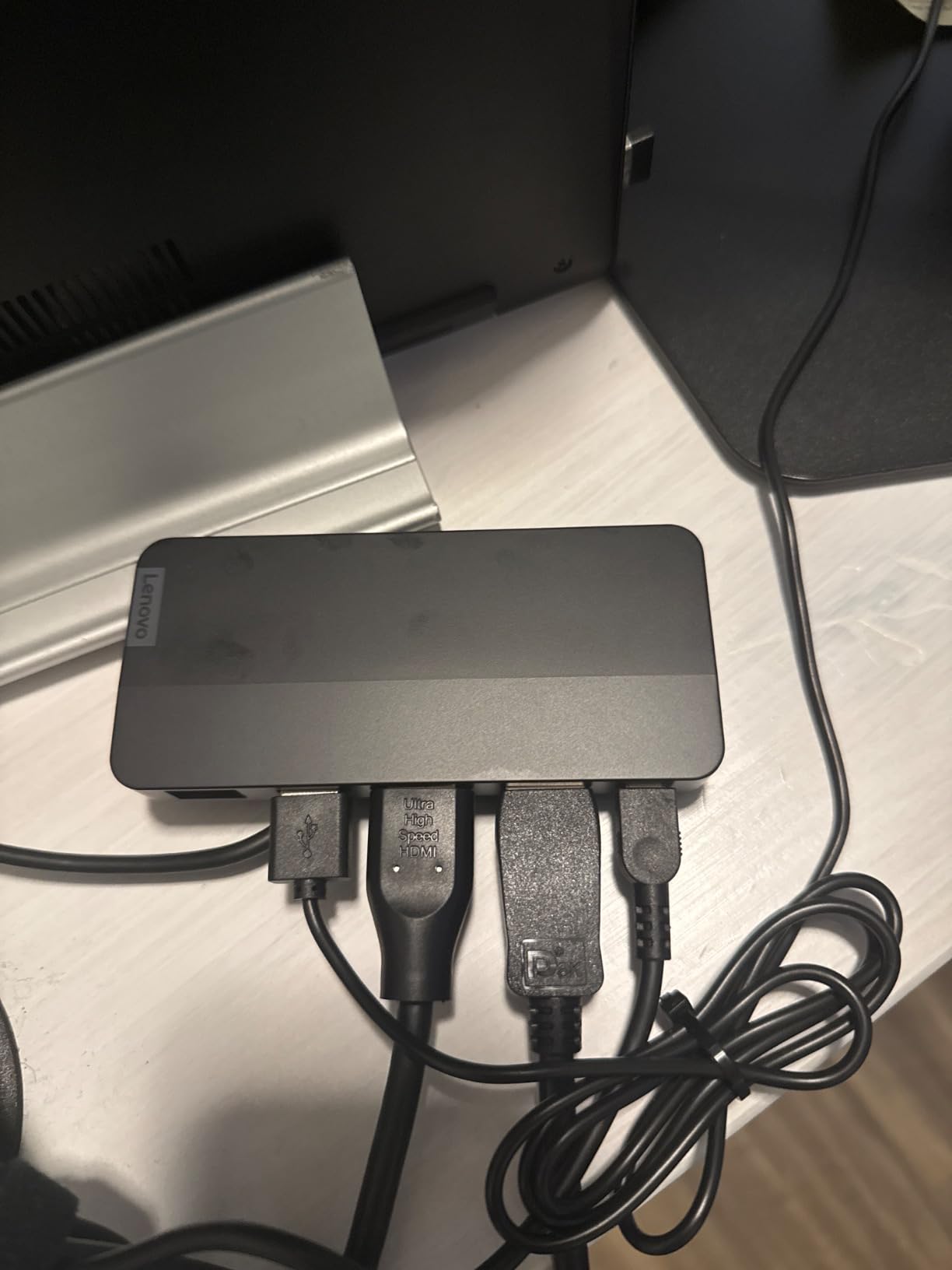 Lenovo USB-C Dual Display Travel Dock - 7 Ports, Integrated Cable, Universal Compatibility, Two displays at 4K - Black customer photo 2