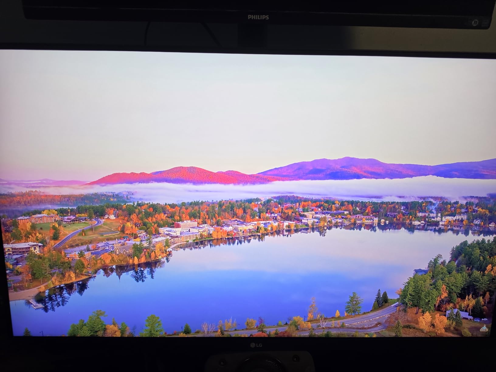 LG 32UR500K-B Ultrafine 32-inch 4K UHD (3840x2160) Computer Monitor HDR10 Built-in Speaker x2 OnScreen Control Reader Mode Flicker Safe Borderless Design HDMIx2 DisplayPort Black customer photo 2