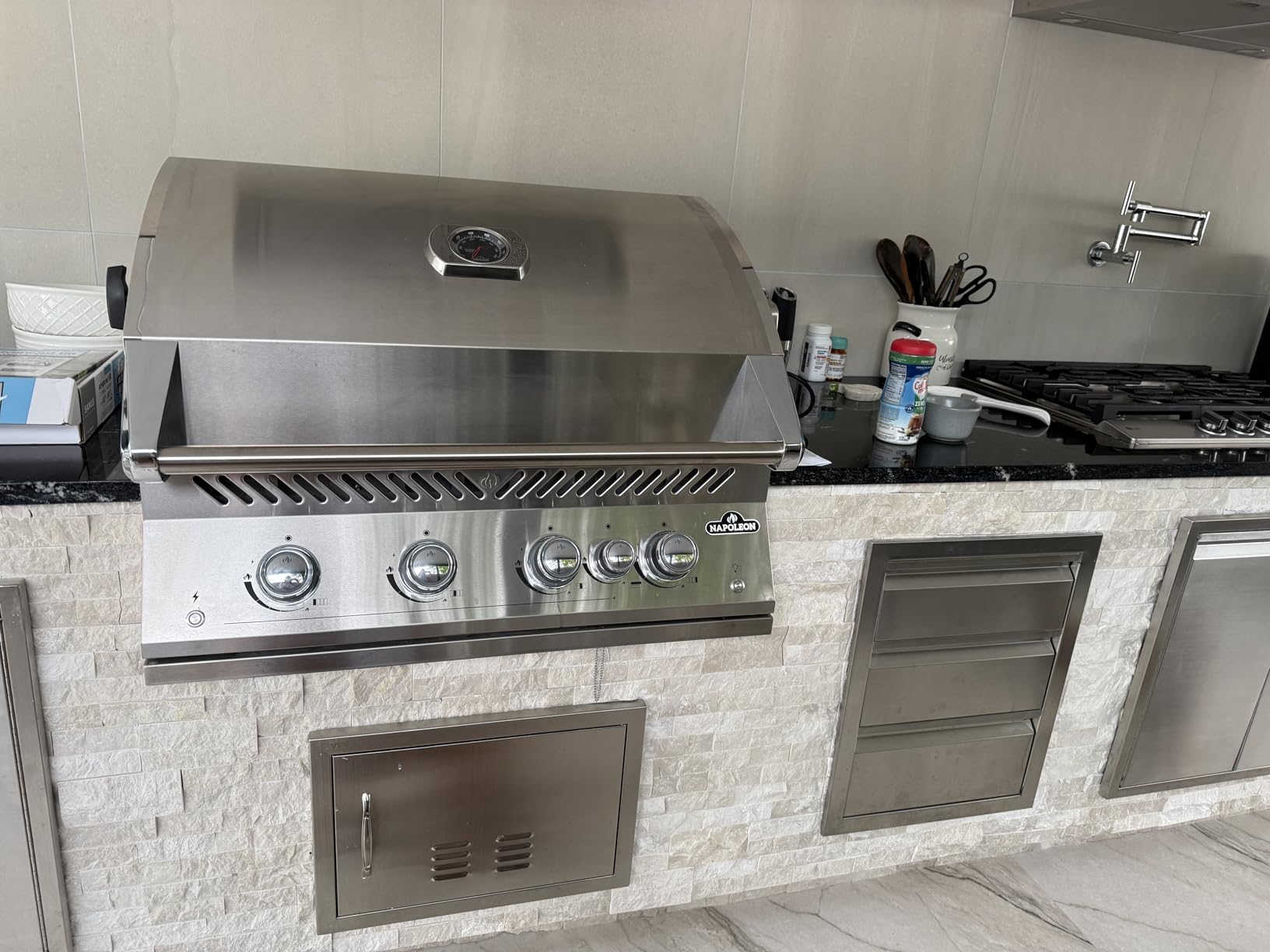 Built-In 700 Series 32-inch Natural Gas Grill Head | BIG32RBNSS-1, 4 Main Burners, Infrared Rear Burner, Stainless Steel, Included Rotisserie Kit customer photo 1