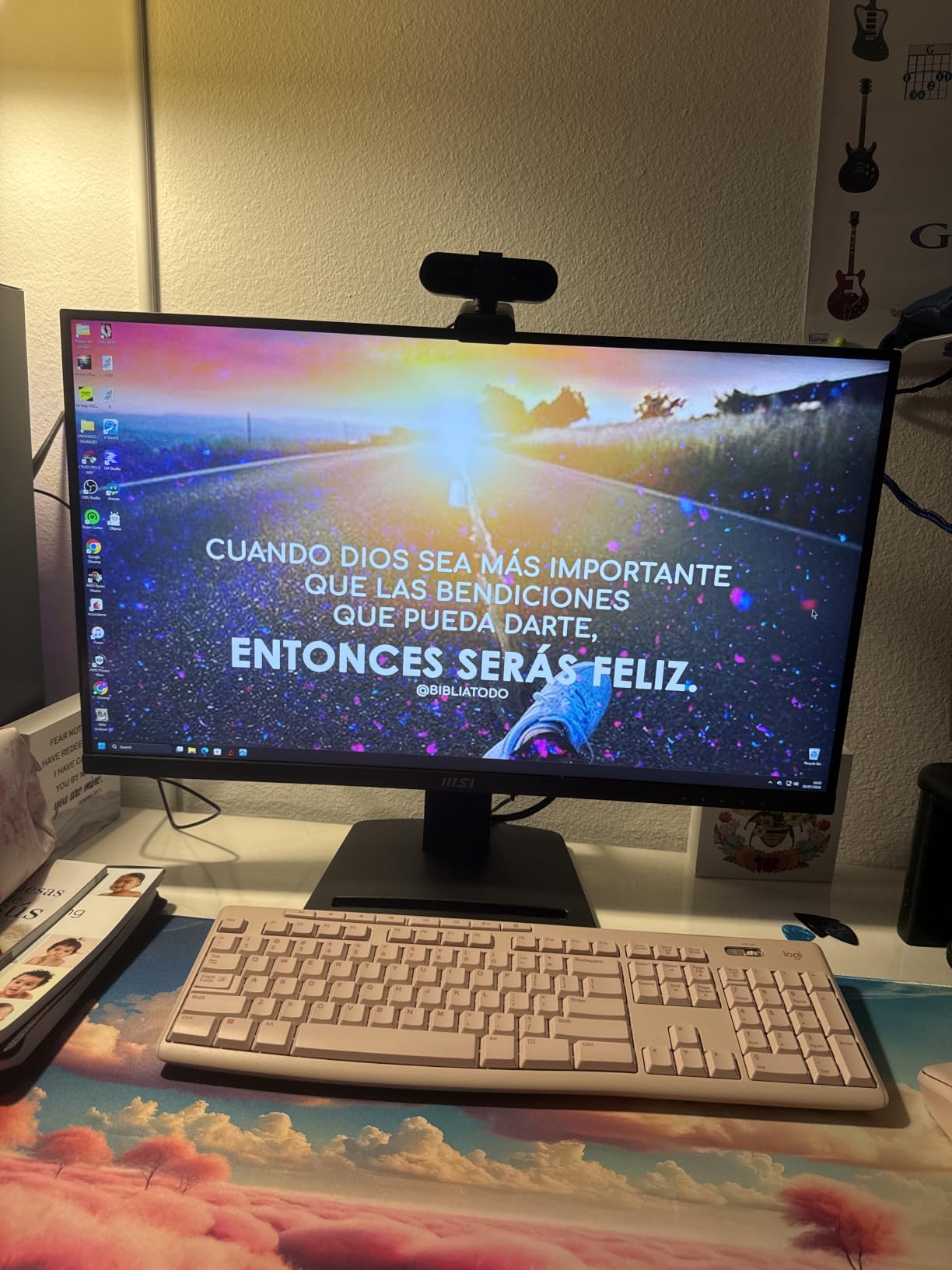MSI PRO MP273U, IPS 3840 x 2160 (UHD) Computer Monitor, 4K, 60 Hz, Adaptive-Synch, HDMI, DisplayPort, 4ms (GTG), Black customer photo 1