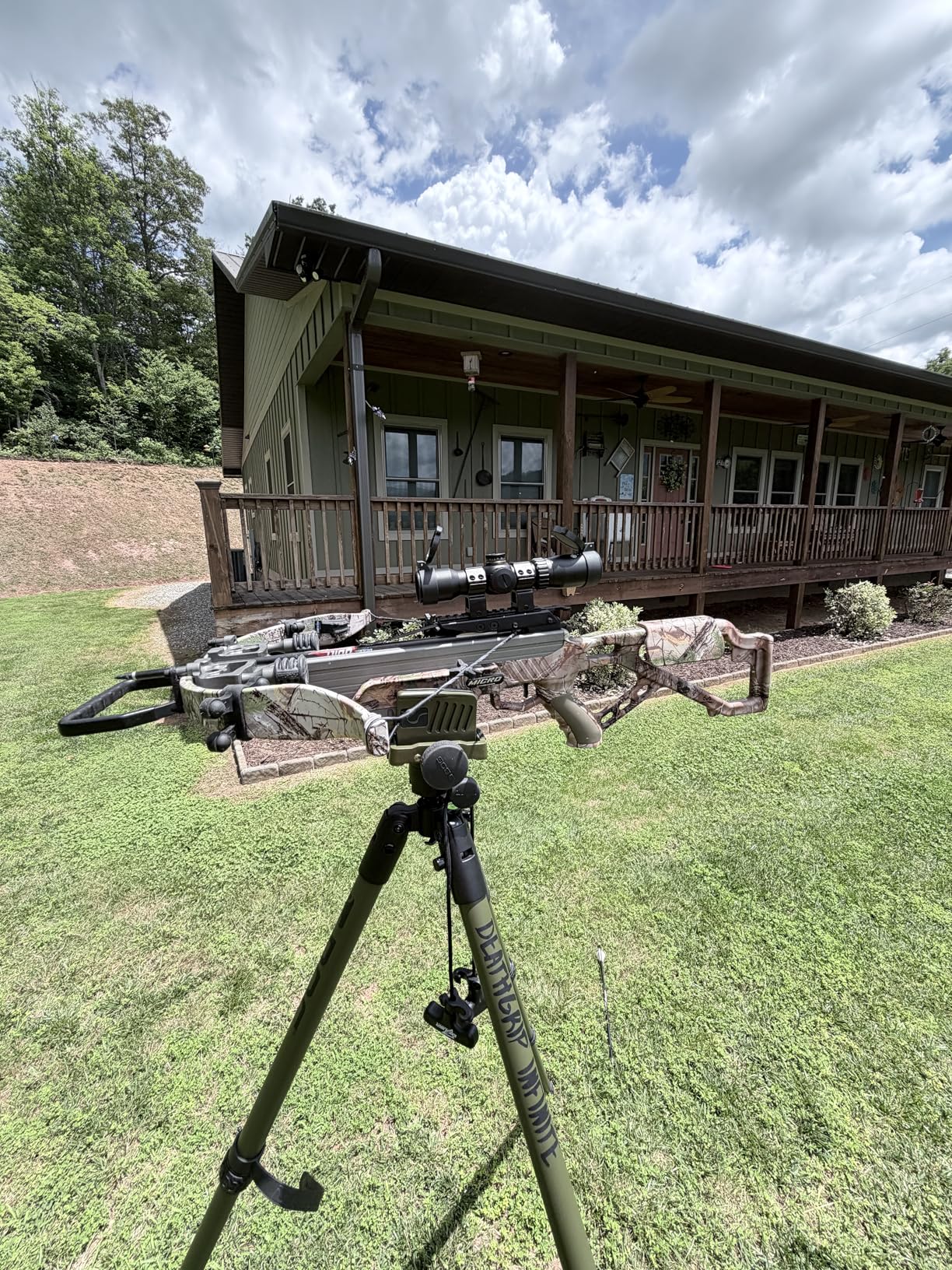 UUQ 1.5-5x32 Crossbow Scope, Circles and Rangefinder Etched Glass Ballistic Reticle Optic, 250-450 FPS Red Green Illuminated, Compact Crossbow Scope for Hunting 20-100 Yards with 20mm Scope Rings customer photo 2