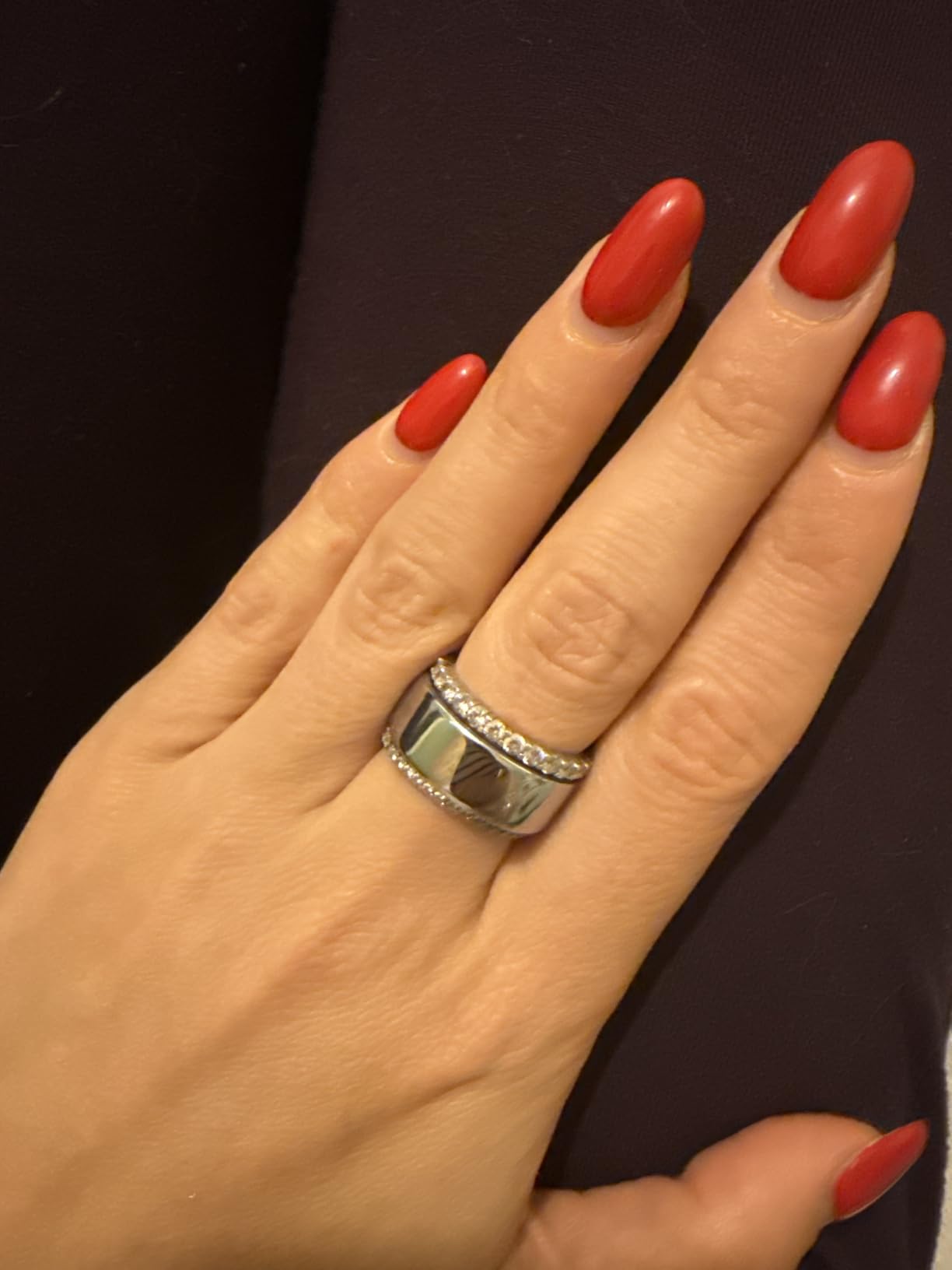 Oura Ring 4 - Smart Ring - Silver - Size 8 - Sleep, Activity, Women's Health, AI Advisor, Up to 8 Days of Battery Life, Oura App, Android & iOS Compatible customer photo 1