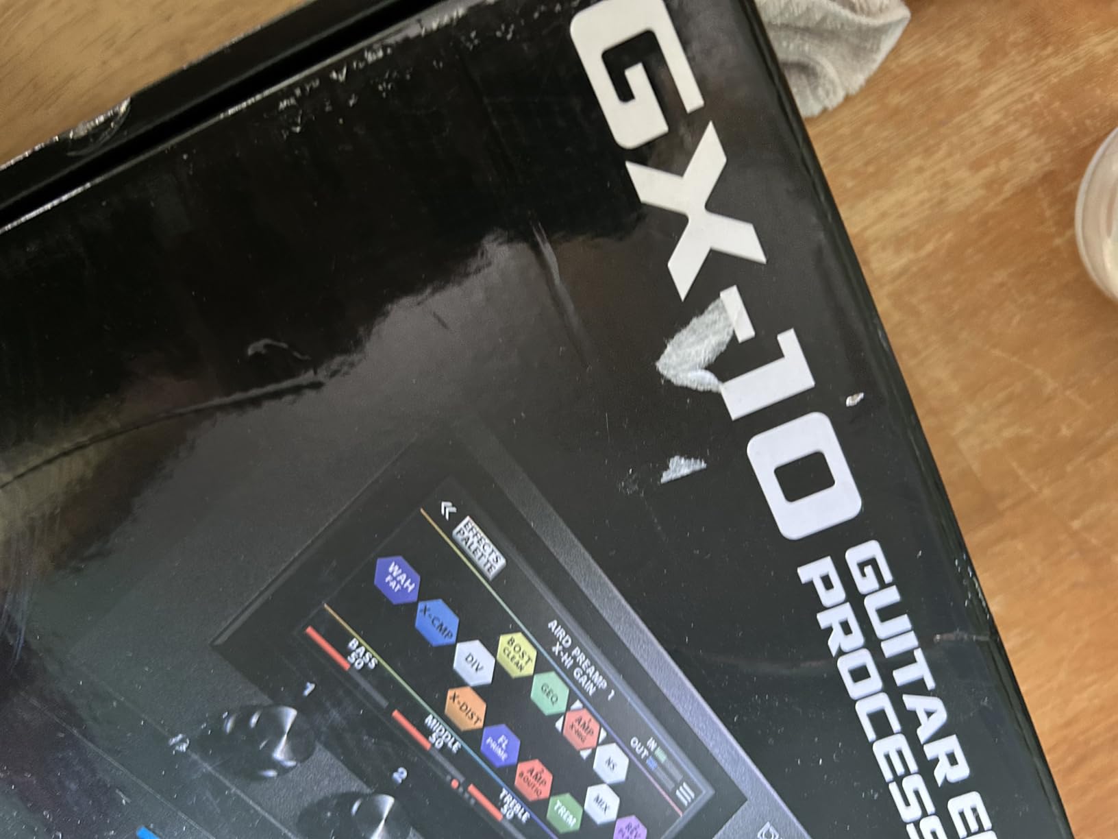BOSS GX-10 Compact Guitar & Bass Effects Processor | GX-100 Sound Engine | Colour Touch Display | 32 Amp Types & 170 BOSS Effects | Multi-mode Footswitches & Expression Pedal | AIRD Technology customer photo 2