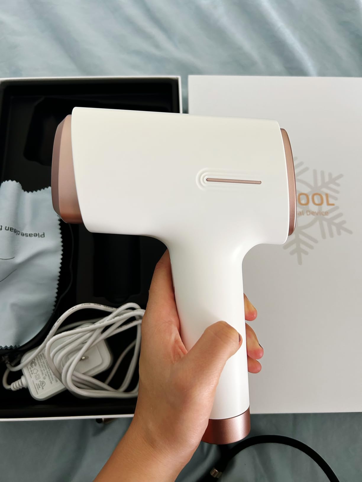 Finequin Laser Hair Removal for Women & Men, 45F Ice-Cooling Contact, Safe & Virtually Painless Alternative to Salon IPL Hair Removal Device, Long-Lasting Hair Removal from Home, with Razor & Glasses customer photo 2