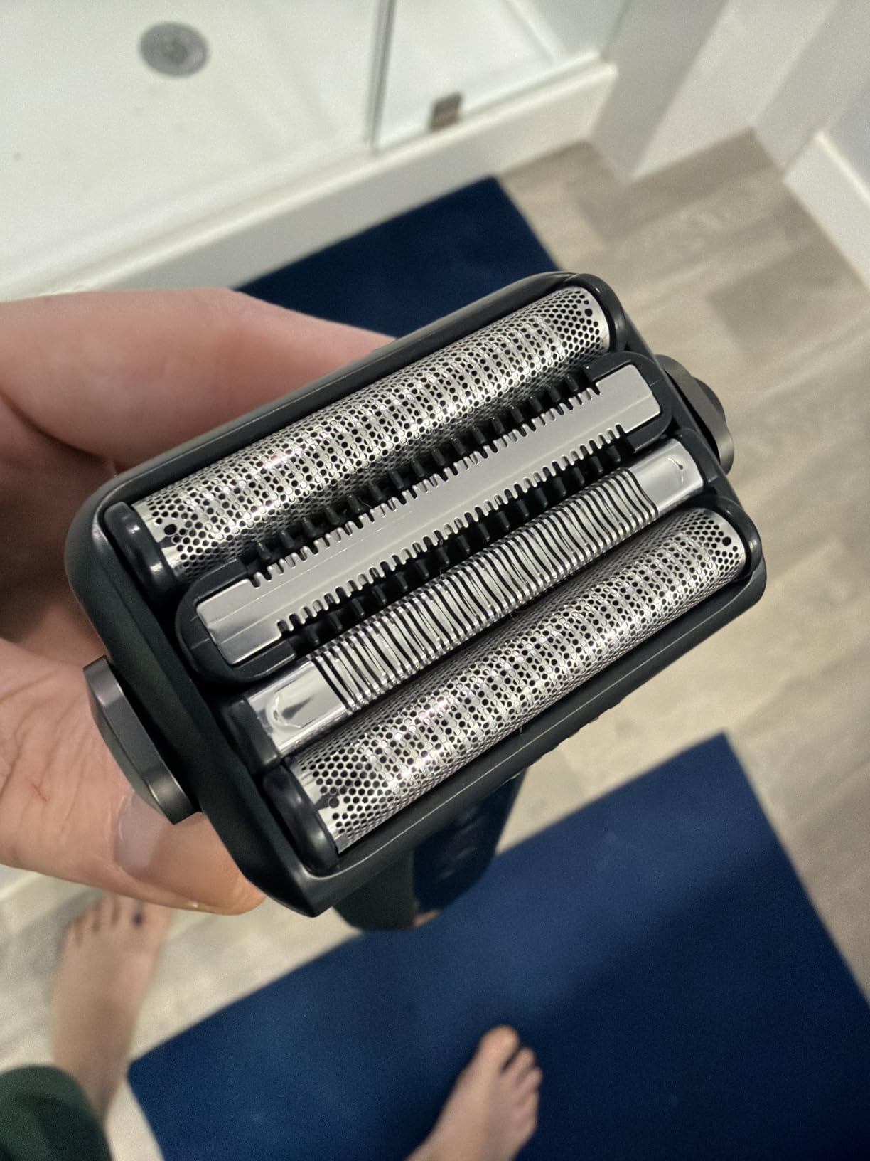 MANSCAPED The Chairman PRO Men's Electric Foil Face Shaver - Two Interchangeable Blade Heads, SkinSafe Four-Blade Foil and Stubble Trimmer, USB-C Wireless Compatible Charging, Gentle on Neck customer photo 1