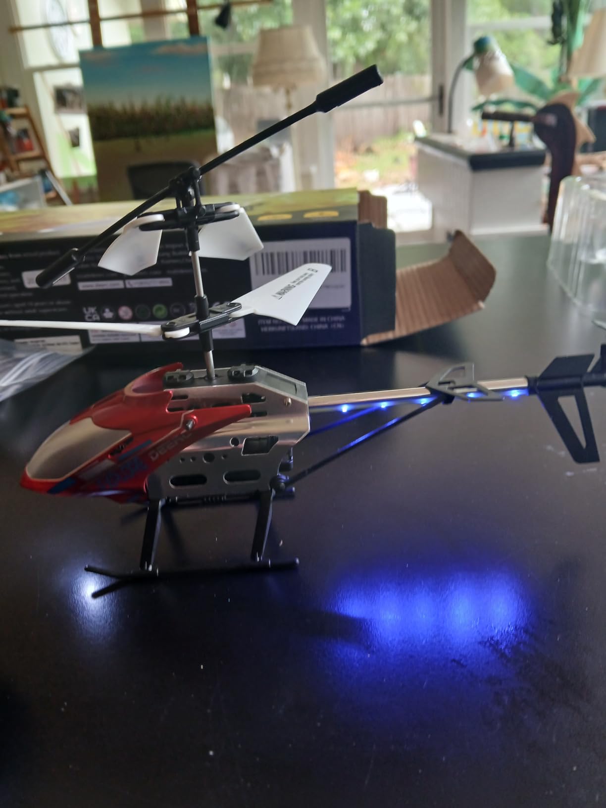 DEERC RC Helicopter, Remote Control Helicopter, 26 Mins Flight Time, LED Lights & Altitude Hold, 2 Batteries customer photo 2