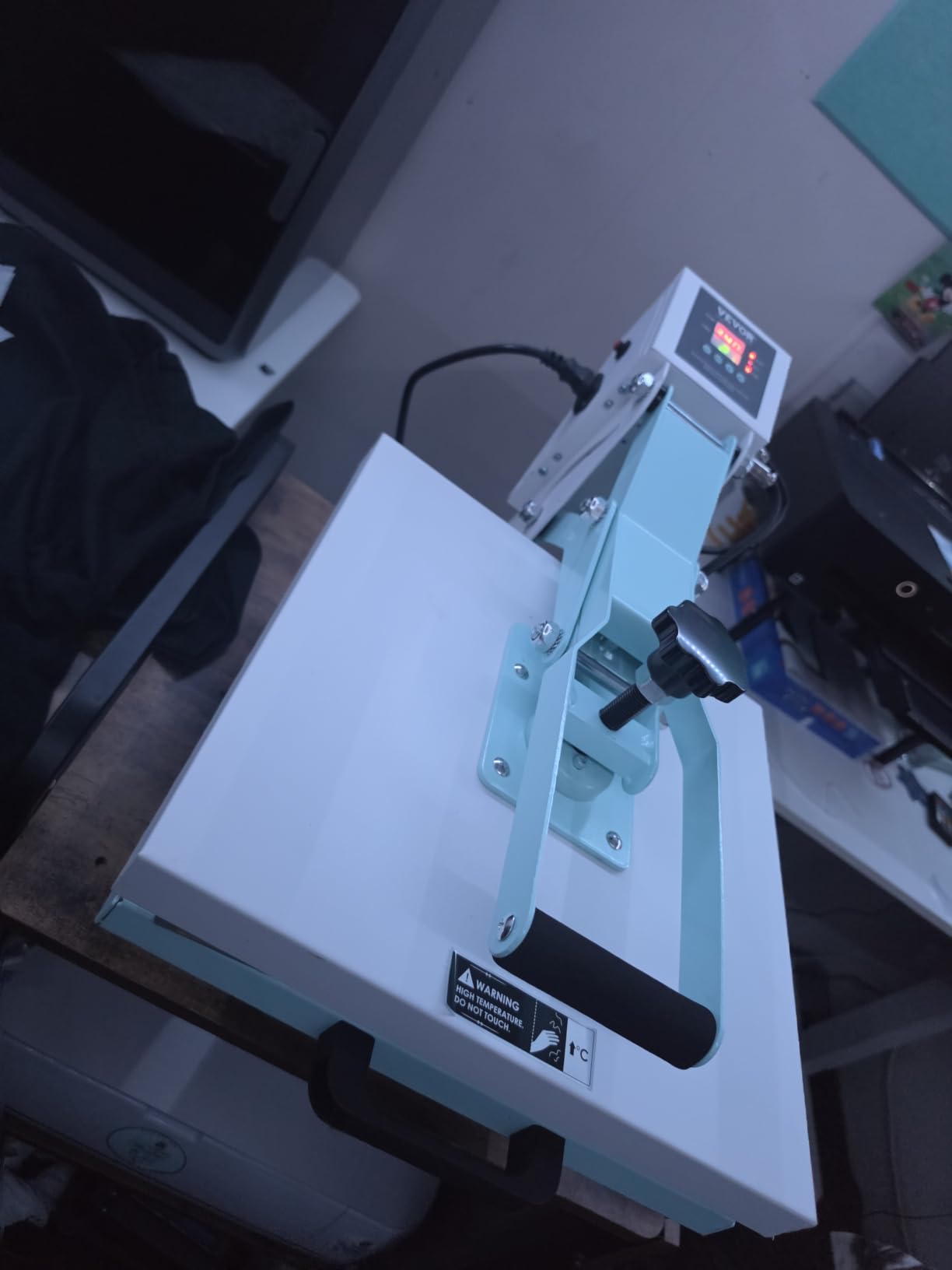 VEVOR Heat Press 15x15, High Pressure Heat Press Machine for T Shirts, Slide Out Professional Heat Press for Sublimation, Vinyl, Heat Transfer Projects, Heats Up Fast & Evenly, Green customer photo 1