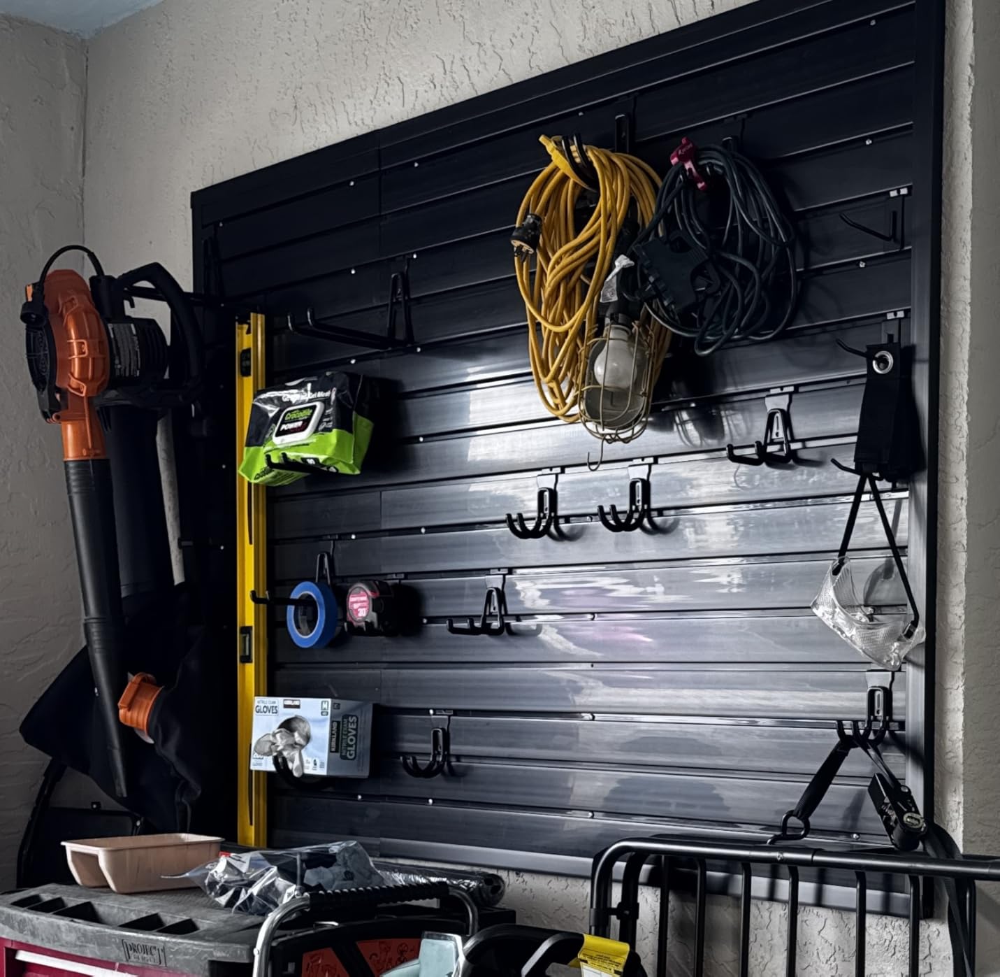 klasit Slatwall Hooks Black 20Pack Firmly and Durable Slatwall Accessories | Perfect for Organizing Garden Tools and Heavy Duty Tools and Garage Hooks Organize Your Space Efficiently customer photo 2