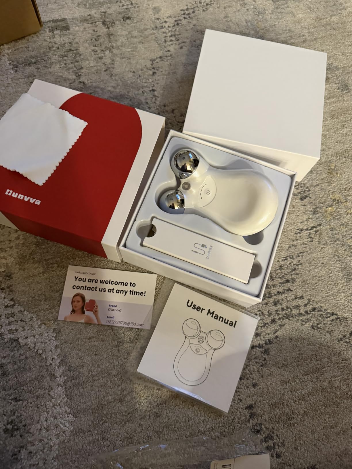 Microcurrent Facial Device, Latest Red Light Technology, Enhances The Ability to Lift The Face and Tighten The Skin, Facial Wrinkle Equipment, Smart Photon Micro-Current Device, Model:EP-300 customer photo 1