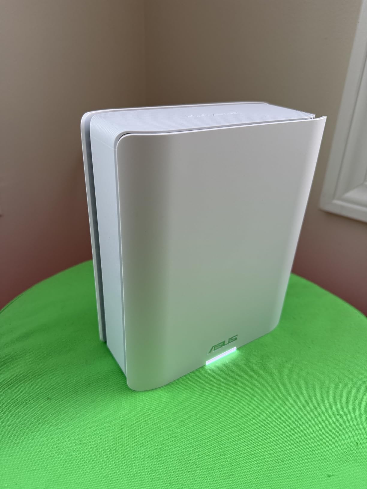 ASUS ZenWiFi BT6 Tri-Band WiFi 7 Mesh, 9.4 Gbps, 7600 sq.ft. (3pk), 2.5G WAN Port, Security and Parental Controls Included, Smart Home Master SSIDs, 4G & 5G Mobile Tethering- BT6 (W-3-PK) customer photo 2