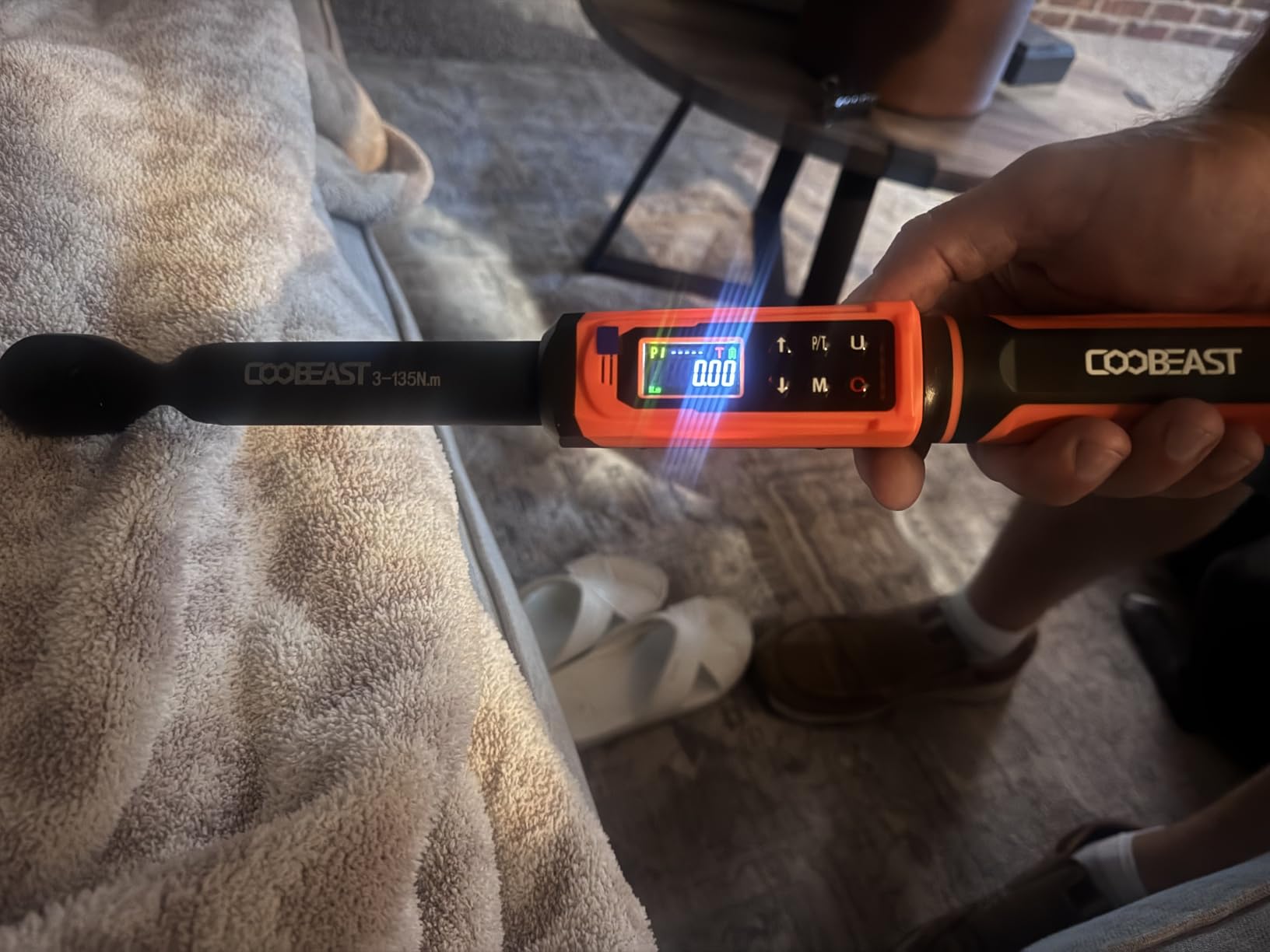 coobeast 3/8 Drive Digital Torque Wrench(1.5-99.5 Ft-lbs./2-135Nm) | Preset Value Torque Wrench with ±2% accuracy, Buzzer and LED Flash Five Units of Measure for Motorcycle, Auto Repair customer photo 2
