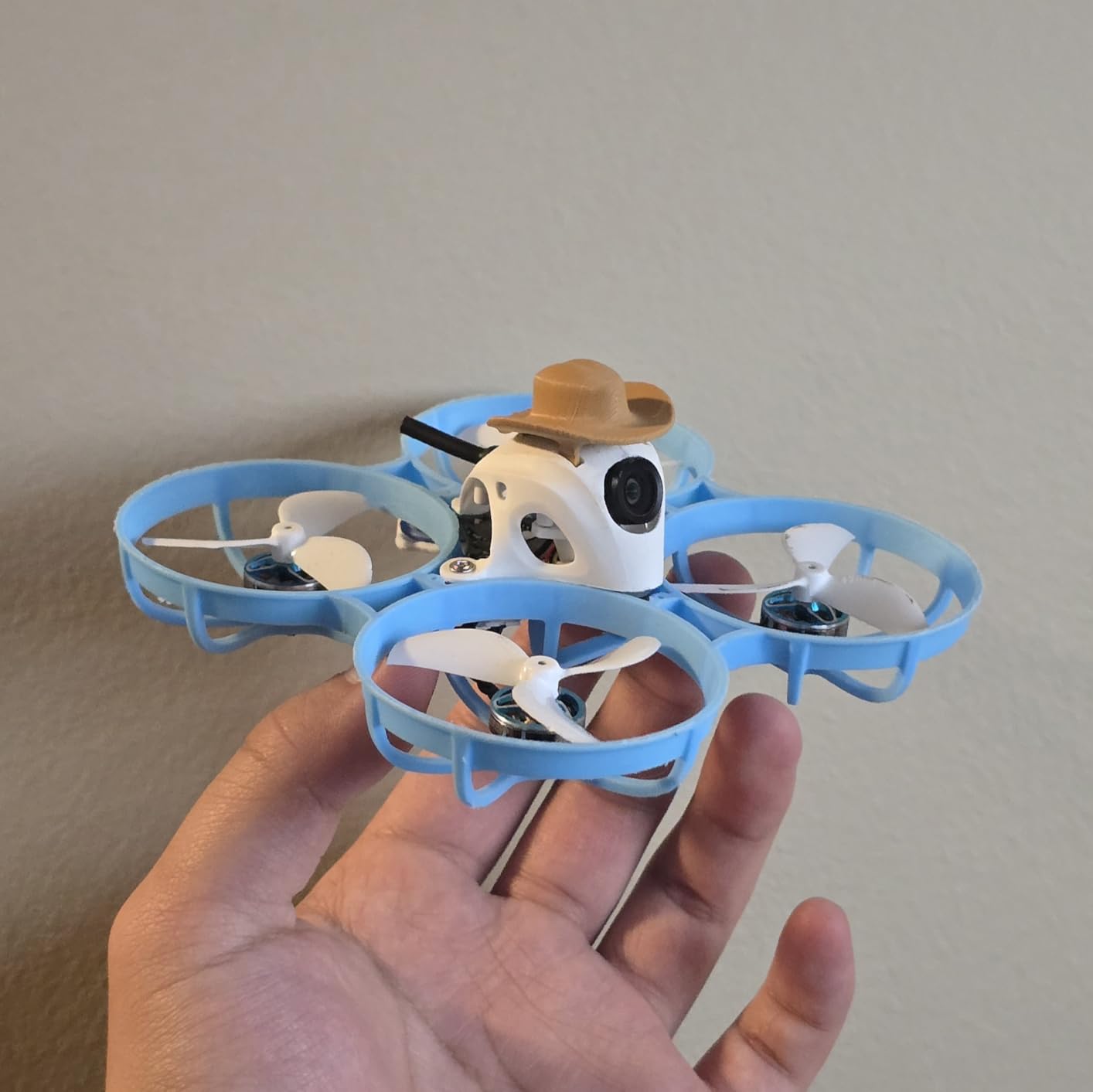 BETAFPV ELRS Meteor75 Pro 1S Brushless Drone with Matrix 1S 5IN1 FC, 1102 22000KV Motor, 45mm 3-Blade Prop for FPV Freestyle Racing Indoor Outdoor customer photo 2