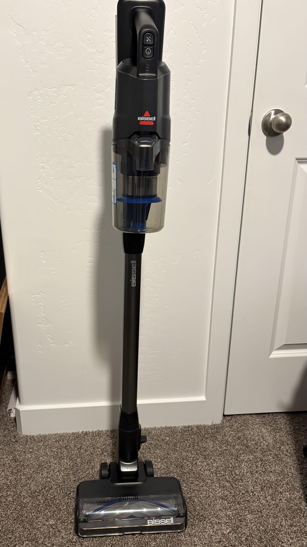 Bissell PowerClean FurGuard 280W Self-Standing Cordless Vacuum w/Self-Cleaning Brush Roll, Strong Suction, Removeable Battery, Wall Mount, Upholstery Tool & Bright Headlights customer photo 2