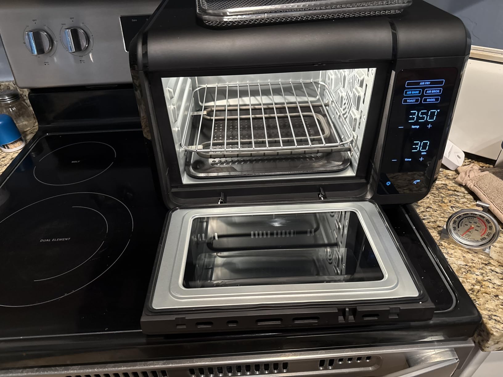 Chefman Air Fryer Toaster Oven Combo, Countertop Oven for Quick & Healthy Meals, Bake, Broil, Air Fry, Toast, and Bagel Functions, 450°F Max Temp, 4 Slice Toaster Oven Air Fryer Combo - Ivory customer photo 1