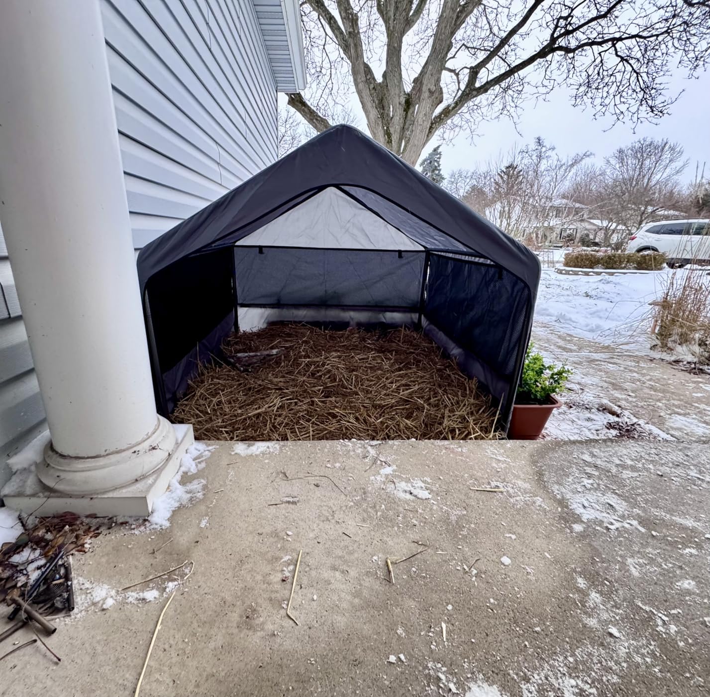 Summertrail Extra Large Dog House Outside, Dog Tent Outdoor, Big Dog Shade Shelter Doghouse Canopy with Three-Sided Breathable Mesh Windows, Gray Sun Rain Cover for Pet Cat Livestock 4'x 4'x 3.3' customer photo 2