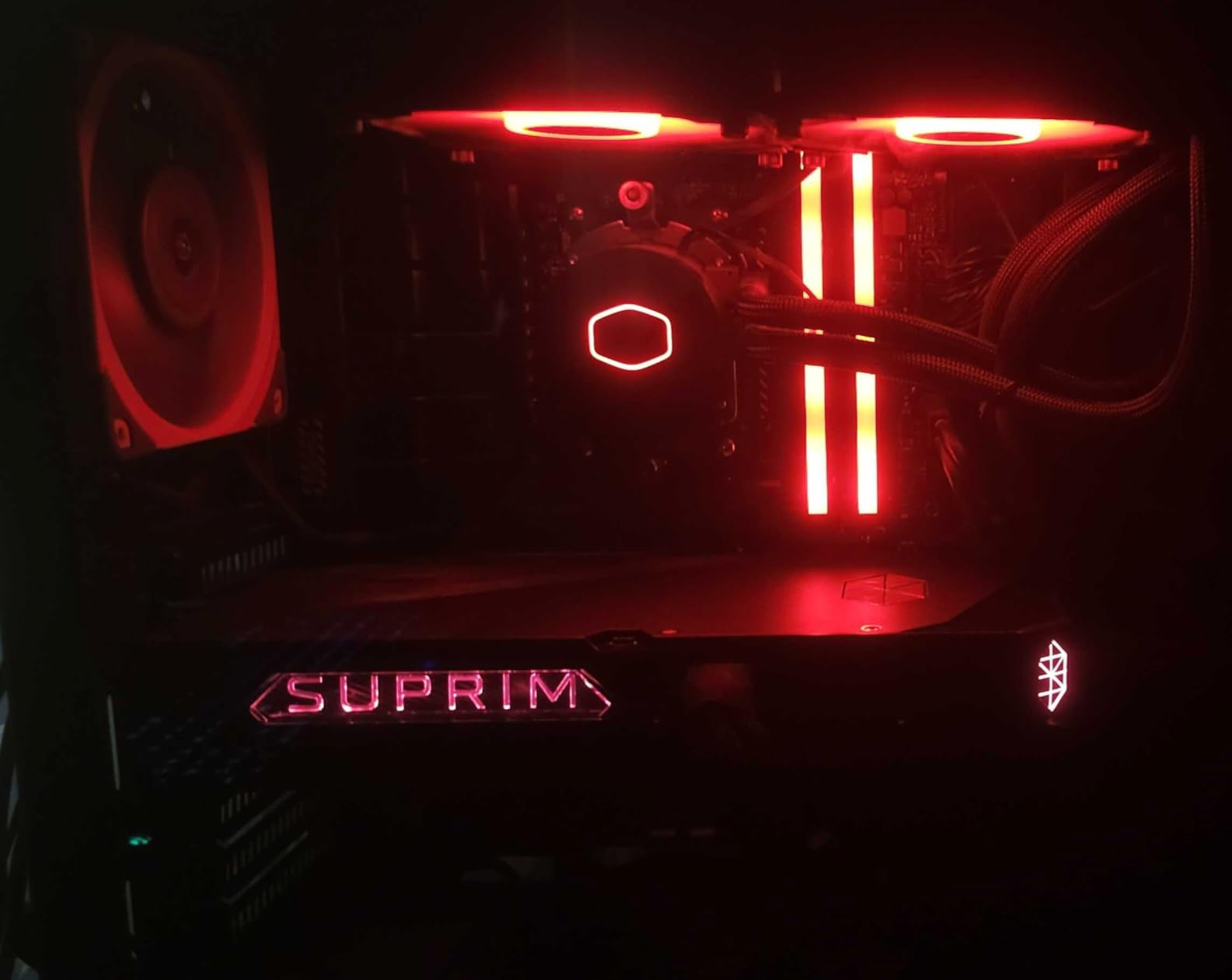msi Gaming RTX 5080 16G SUPRIM Liquid SOC Graphics Card (16GB GDDR7, 256-bit, Extreme Performance: 2760 MHz, DisplayPort x 3 2.1a, HDMI 2.1b, NVIDIA Blackwell Architecture) customer photo 2