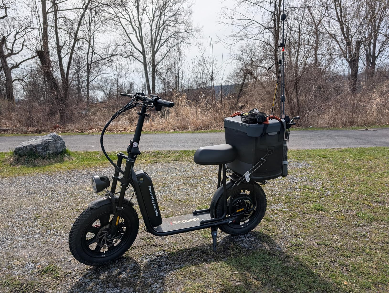 iScooter F7 Electric Scooter Adults, 1000W Powerful Motor, 28 MPH Top Speed & 45 Miles Range, 16'' Fat Tire Scooter for Adults, Detachable Seat & Adjustable Handlebar & APP Electric Scooter with Seat customer photo 2