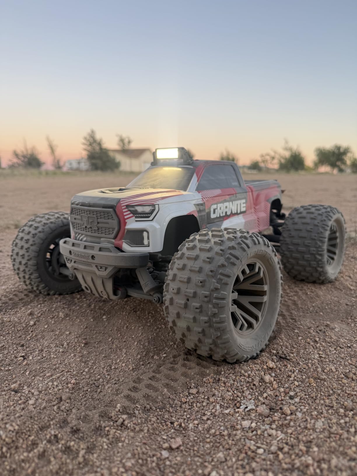 ARRMA RC Truck 1/10 Granite 4X4 223S BLX BRUSHLESS Monster Truck RTR with DSC, Blue customer photo 1