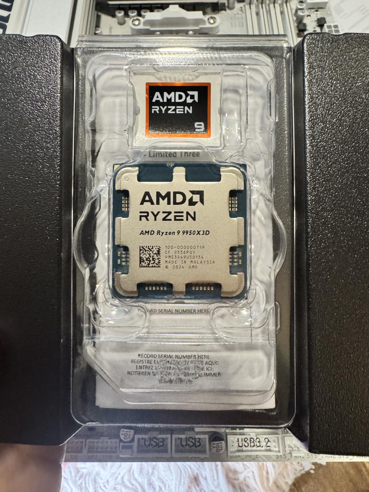 AMD Ryzen 9 9950X3D Gaming and Content Creation Processor customer photo 1