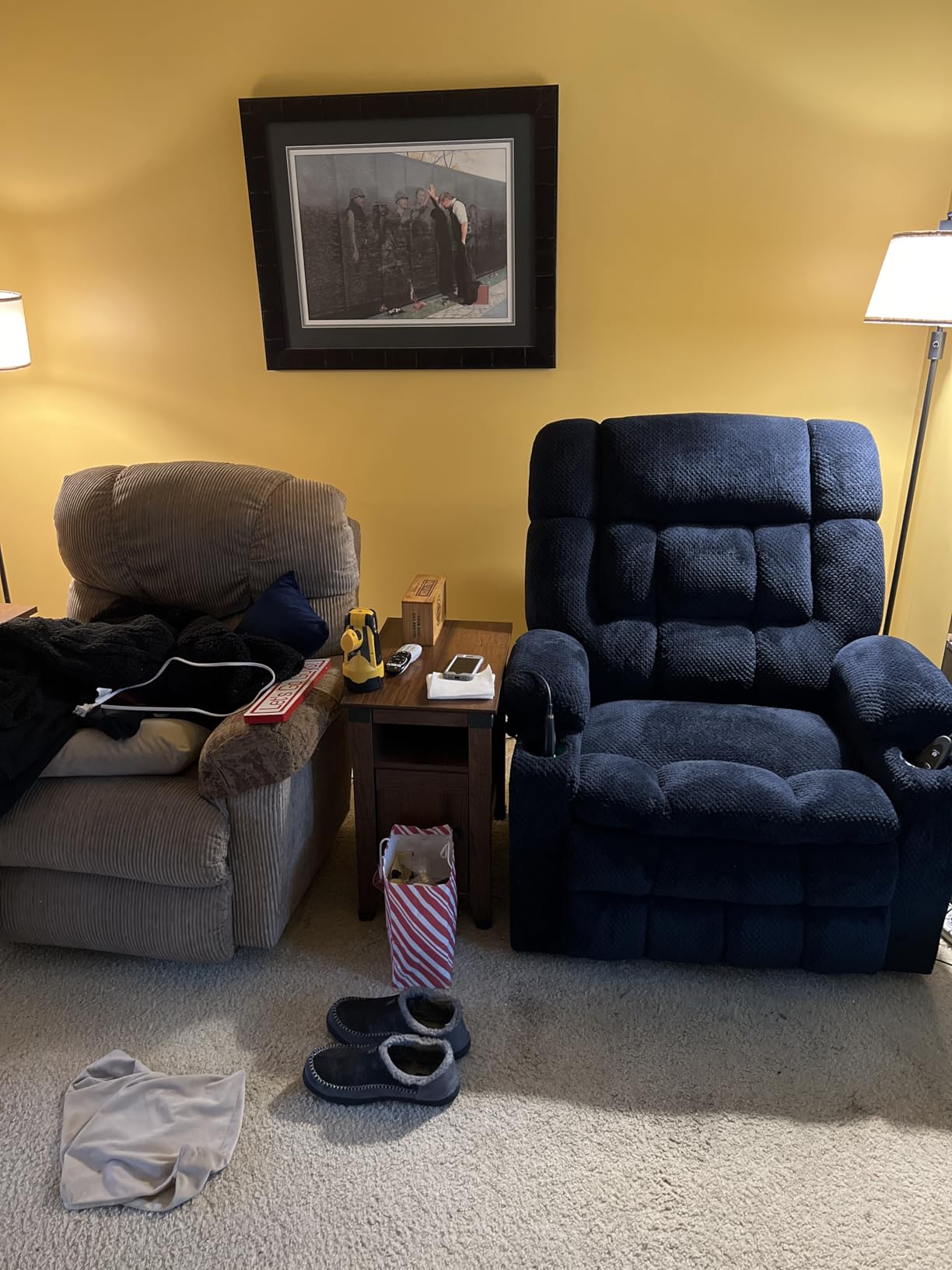 MCombo Large Dual Motor Power Lift Recliner Chair for Elderly, Zero Gravity Lift Chair with Heat and Massage, Infinite Position Lay Flat Recliner, USB Ports, Fabric 7896 (Large, Navy Blue) customer photo 2