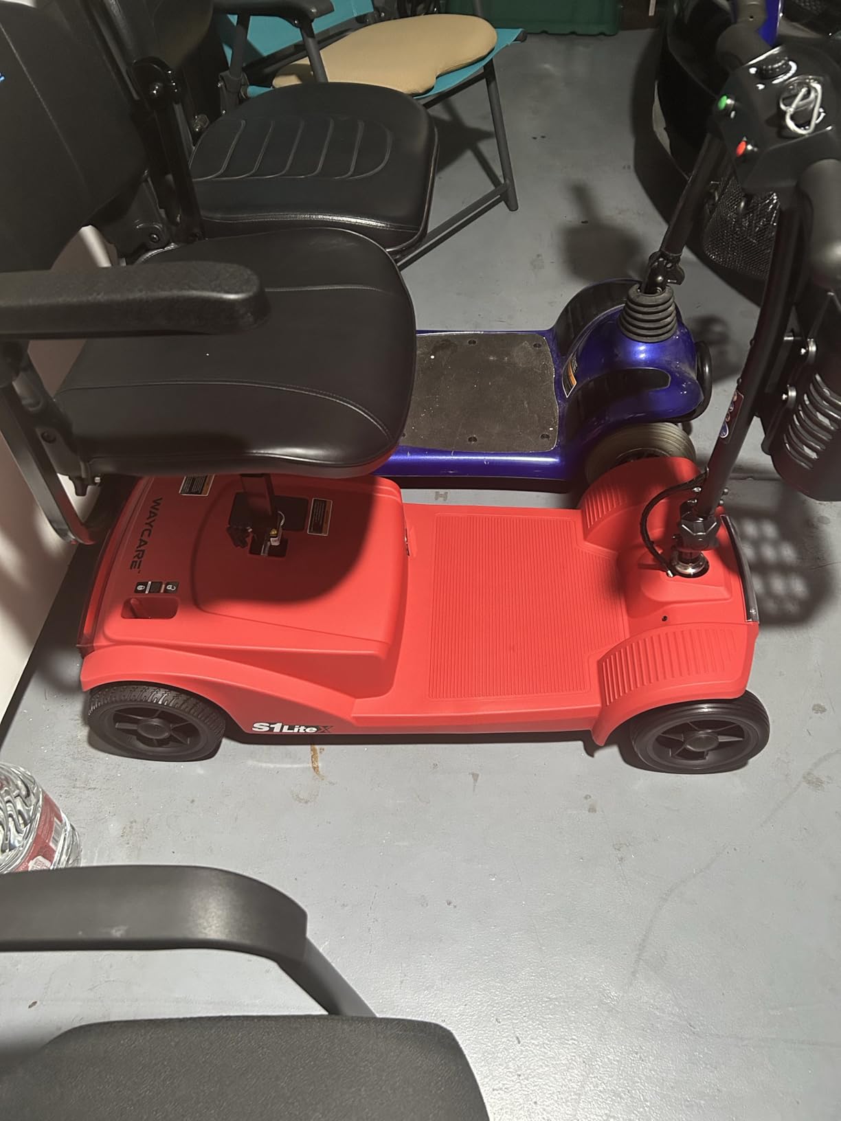 WayCare 15-25 Miles Long Range Mobility Scooter, Weight Capacity 330 LBS+ Powered Mobility Scooters for Seniors, Compact Duty Mobile for Travel with LED Headlight and Detachable Basket(Red) customer photo 1