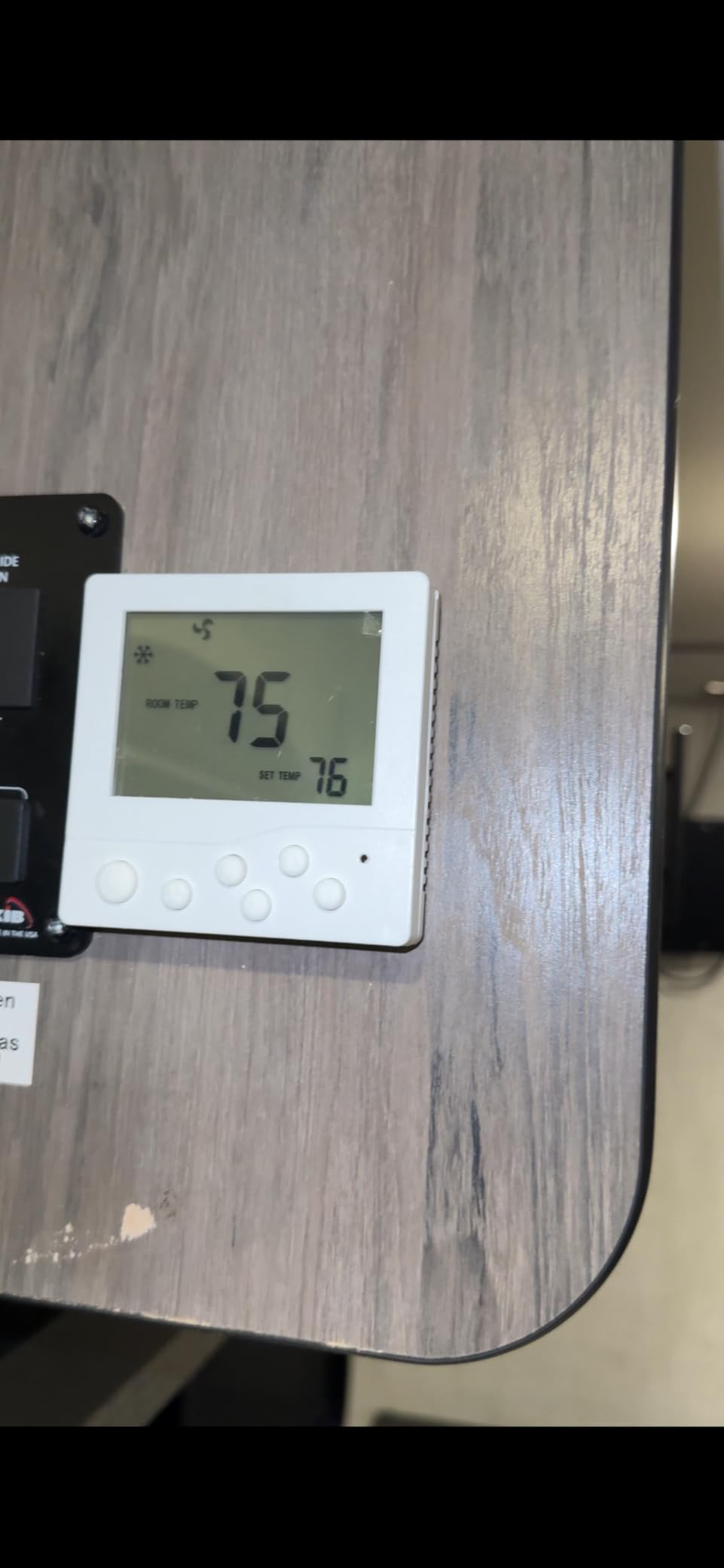 VEVOR RV Air Conditioner, 13500 BTU Non-Ducted Rooftop RV AC Unit customer photo 1