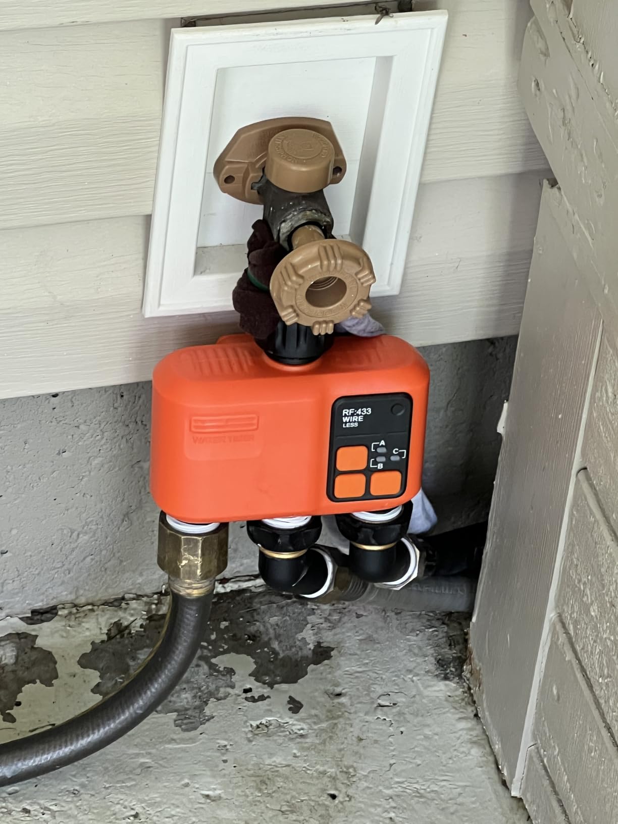 Smart WiFi Sprinkler Timer 3 Zone, WiFi Water Timer for Garden Hose with 984 FT Range, Strong Wall Penetration, APP & Remote Control, Alexa & Google Voice Compatible, Rain Delay, Manual Irrigation customer photo 2