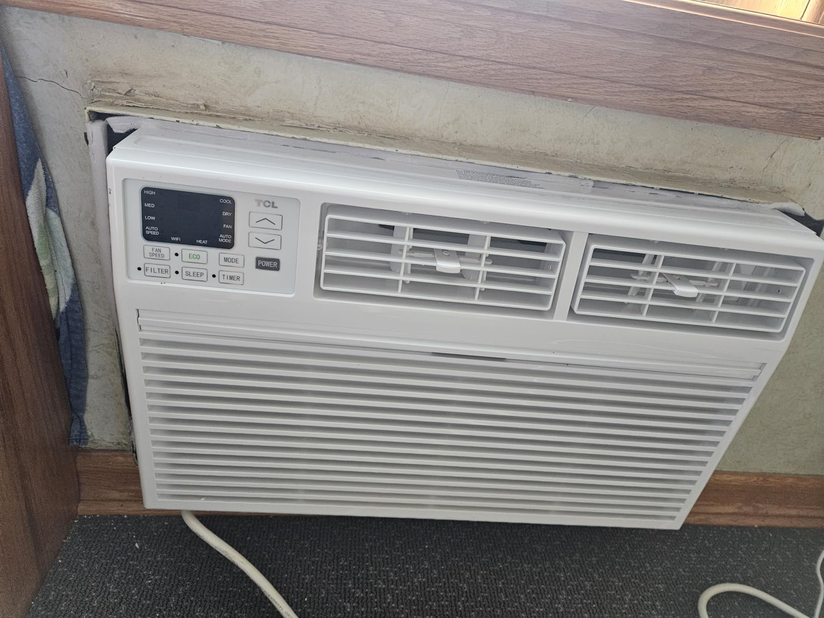 TCL 8,000 BTU Smart Through-the-Wall Air Conditioner with Heater, 115V WiFi | Wall Mounted, Heater, Dehumidifier, Remote Control, Works with Alexa and Google Assistant, Rooms up to 450 Sq.Ft. customer photo 1