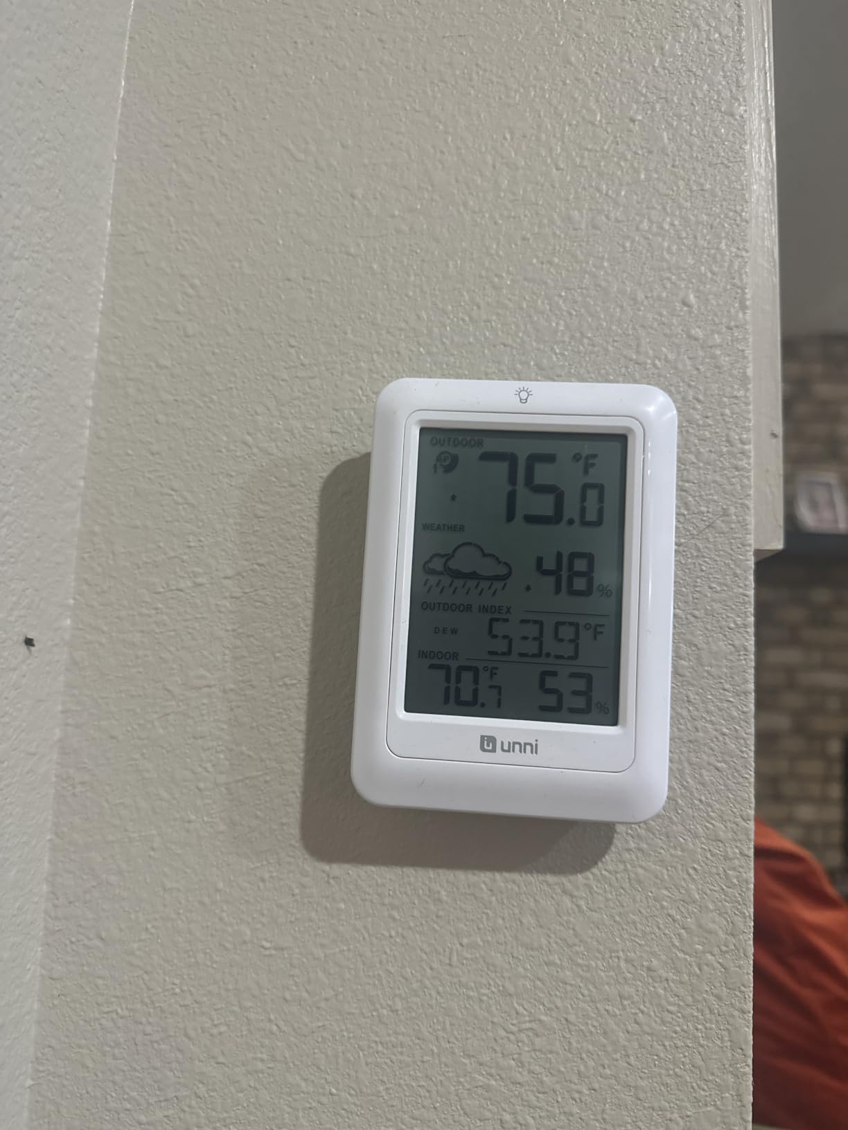 Indoor Outdoor Thermometer Wireless Weather Station, Temperature Humidity Monitor Battery Powered Inside Outside Thermometers with 330ft Range Remote Sensor and Backlight Display（Metal Black） customer photo 1