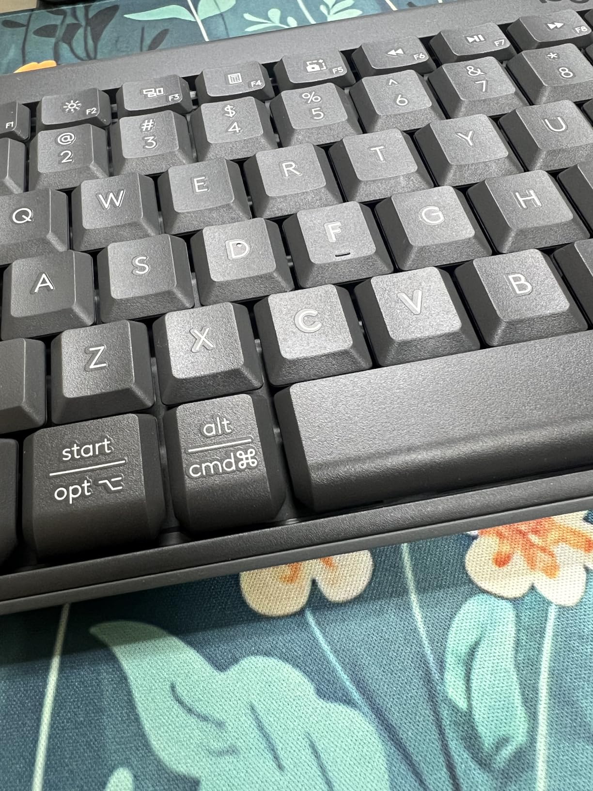Logitech K250 Bluetooth Keyboard with Numpad, Easy Connectivity, Compact Wireless Keyboard Made with Recycled Plastic, Spill-Resistant, Comfortable Keys - Windows/MacOS - Graphite customer photo 2