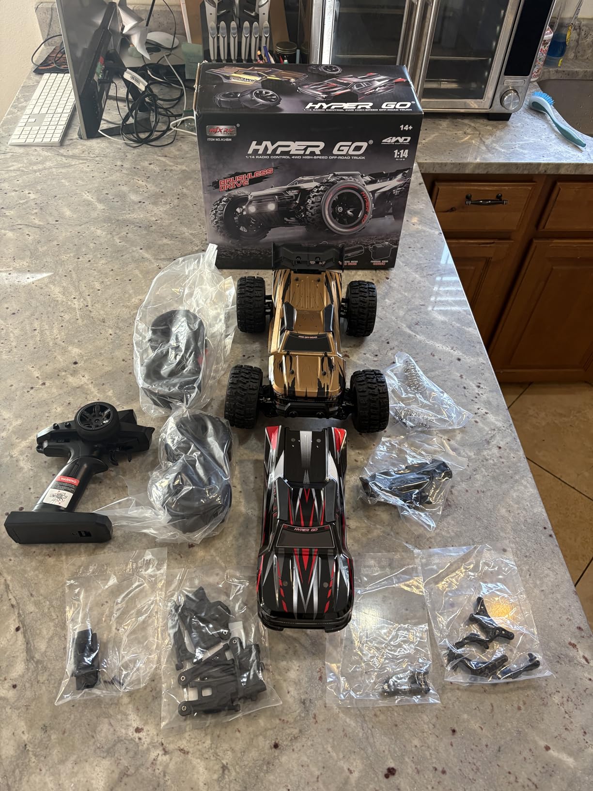 HYPER GO H14BM V3 1/14 Brushless RC Cars for Adults Fast 50 mph, RC Trucks 4X4 Offroad Waterproof customer photo 1