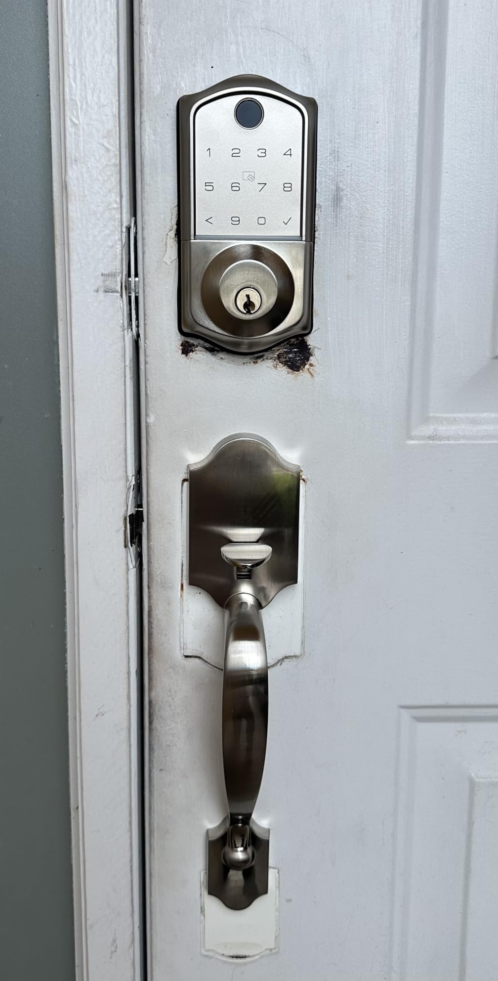 Veise VE017G-H Wi-Fi Smart Fingerprint Front Door Lock Set, Remote App Control, Keyless Entry Deadbolt with Handle, Backlit Keypad, IP55 Weatherproof, Auto Lock, Easy to Install, Matte Black customer photo 1