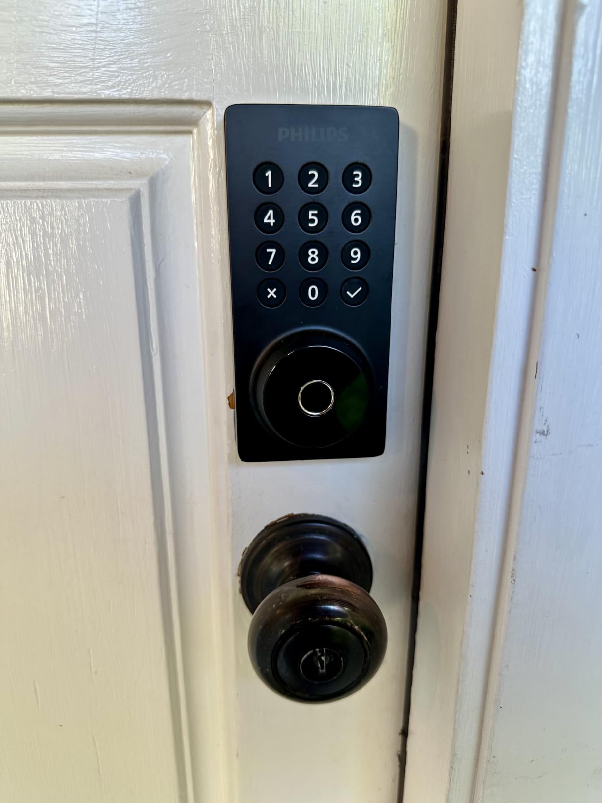Philips WiFi Keypad Door Lock with Handle, Built-in WiFi, APP Remote Control, Voice & Fingerprint Unlock, Smart Locks for Front Door with Auto Lock, Digital Front Door Lock Set, Keyless Entry Deadbolt customer photo 1