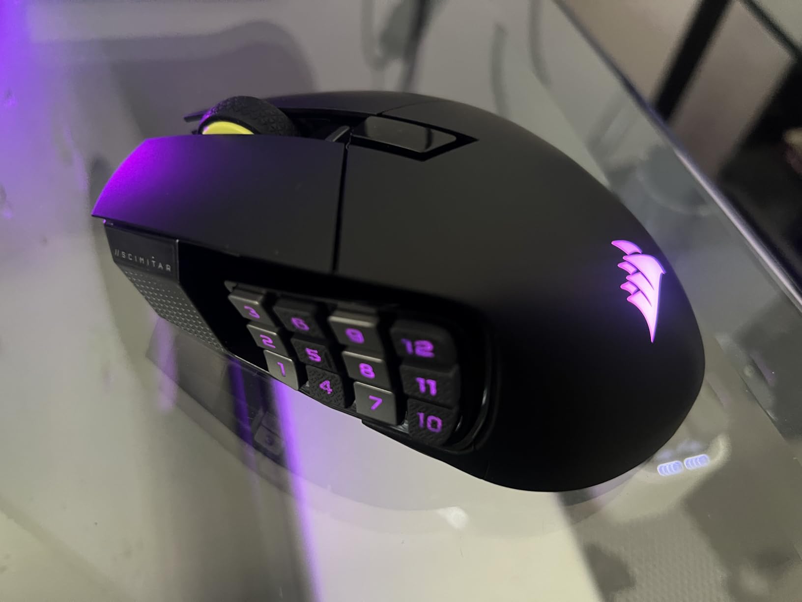 Corsair Scimitar Elite Wireless SE MMO PC Gaming Mouse - 33,000 DPI, 16 Programmable Buttons, Key Slider, Elgato Virtual Stream Deck, 1,000Hz Polling, Up to 150-Hour Battery - Gunmetal customer photo 2