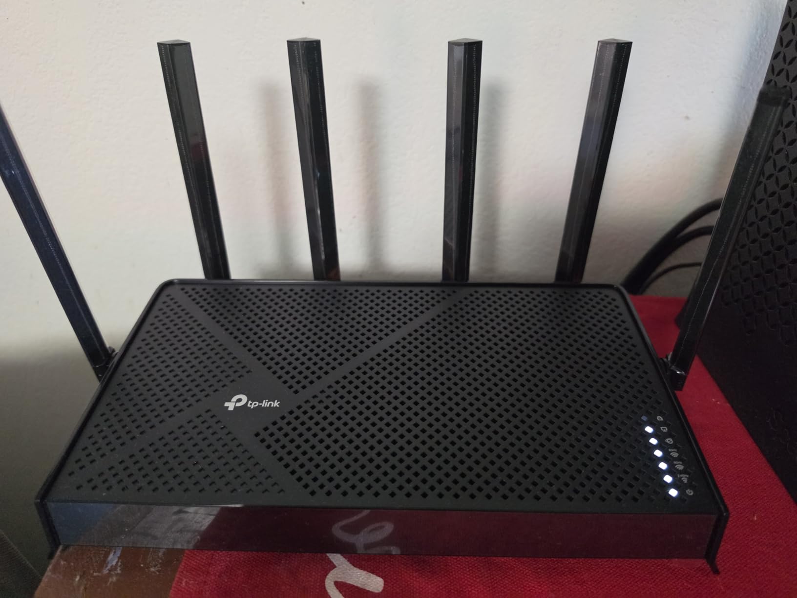 TP-Link Tri-Band BE9700 WiFi 7 Router (Archer BE600) - 10G Port, 2.5G Port, 3x 2.5G LAN, 320MHz Channel, Covers up to 2,600 sq. ft., 120 Devices, VPN, HomeShield Security customer photo 1