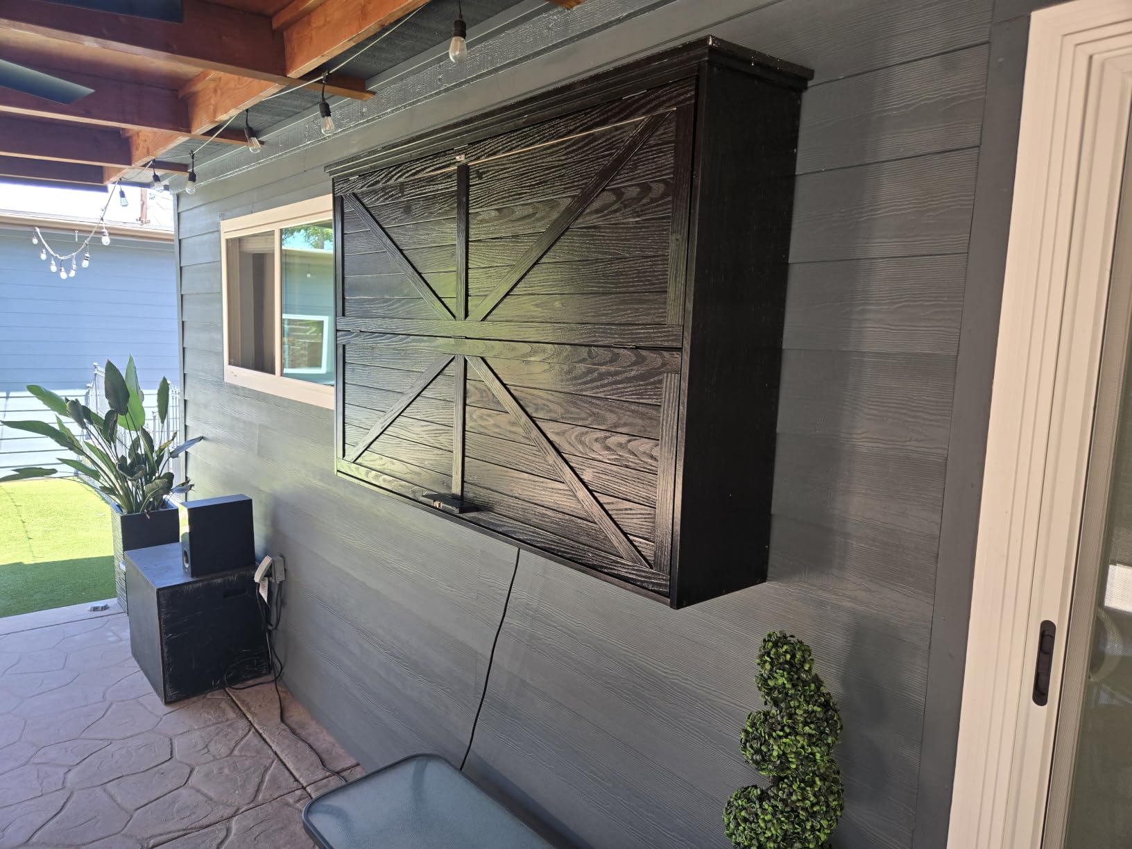 GDLF Outdoor TV Enclosure, 43-Inch Solid Wood Weatherproof TV Cover with Heavy-Duty Single-Arm Mount (Fits 32-43 inch), Black customer photo 1