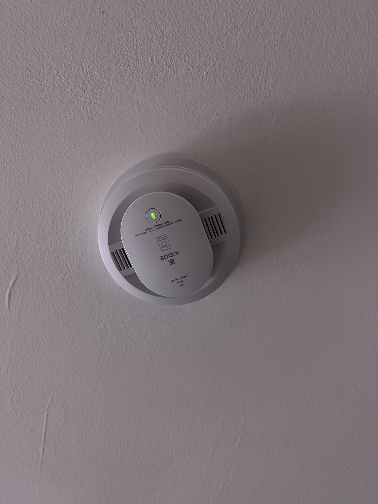 Kidde Smart Smoke Detector, Ring App Enabled for Real-Time Notifications, Hardwired Alarm, AA Backup Battery customer photo 2