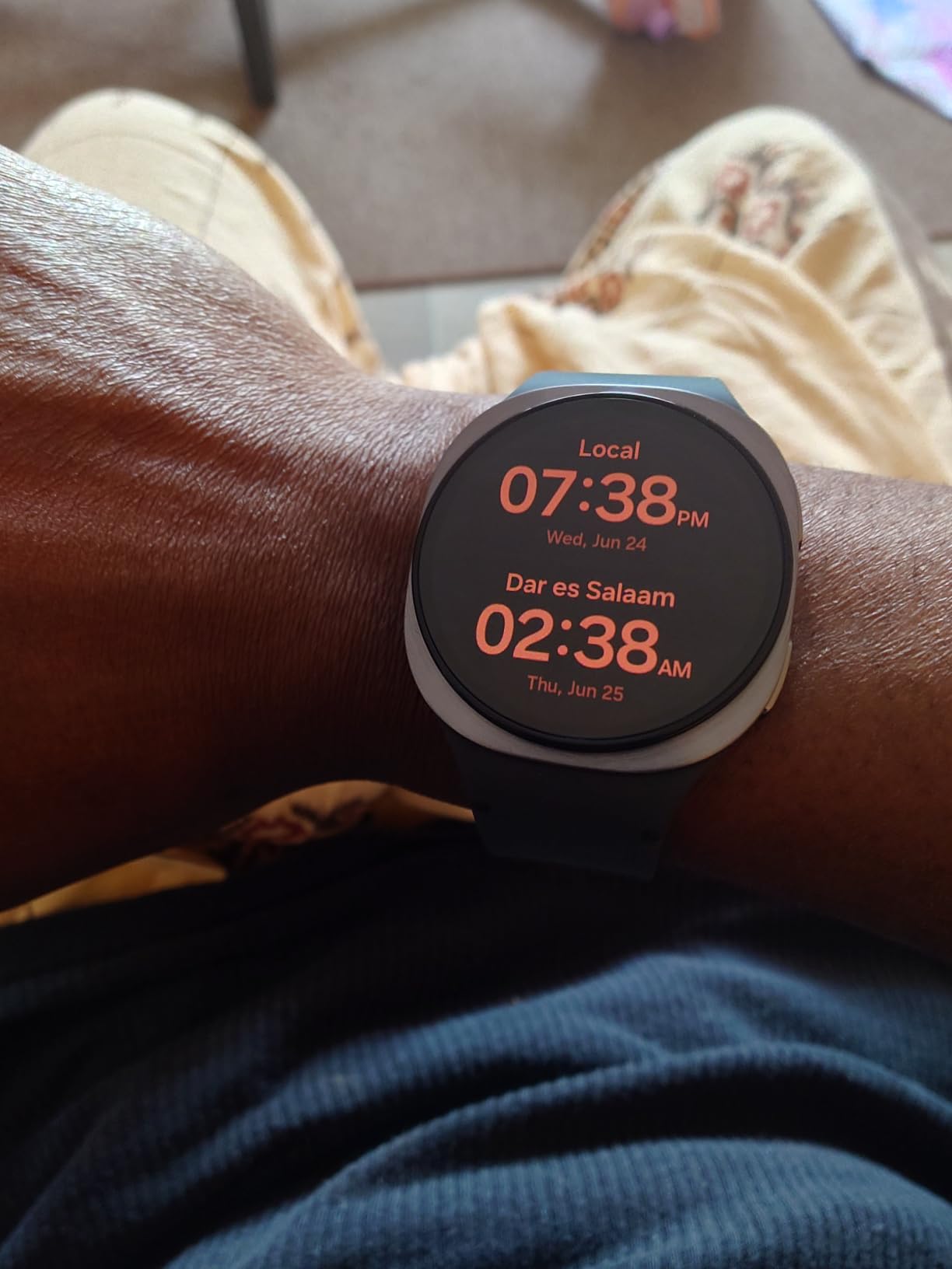 Samsung Galaxy Watch 8 (2025) 40mm Bluetooth Smartwatch, Cushion Design, GPS Fitness Tracker, Sleep Coaching, Running Coach, Energy Score, Heart Rate Tracking, Silver customer photo 1